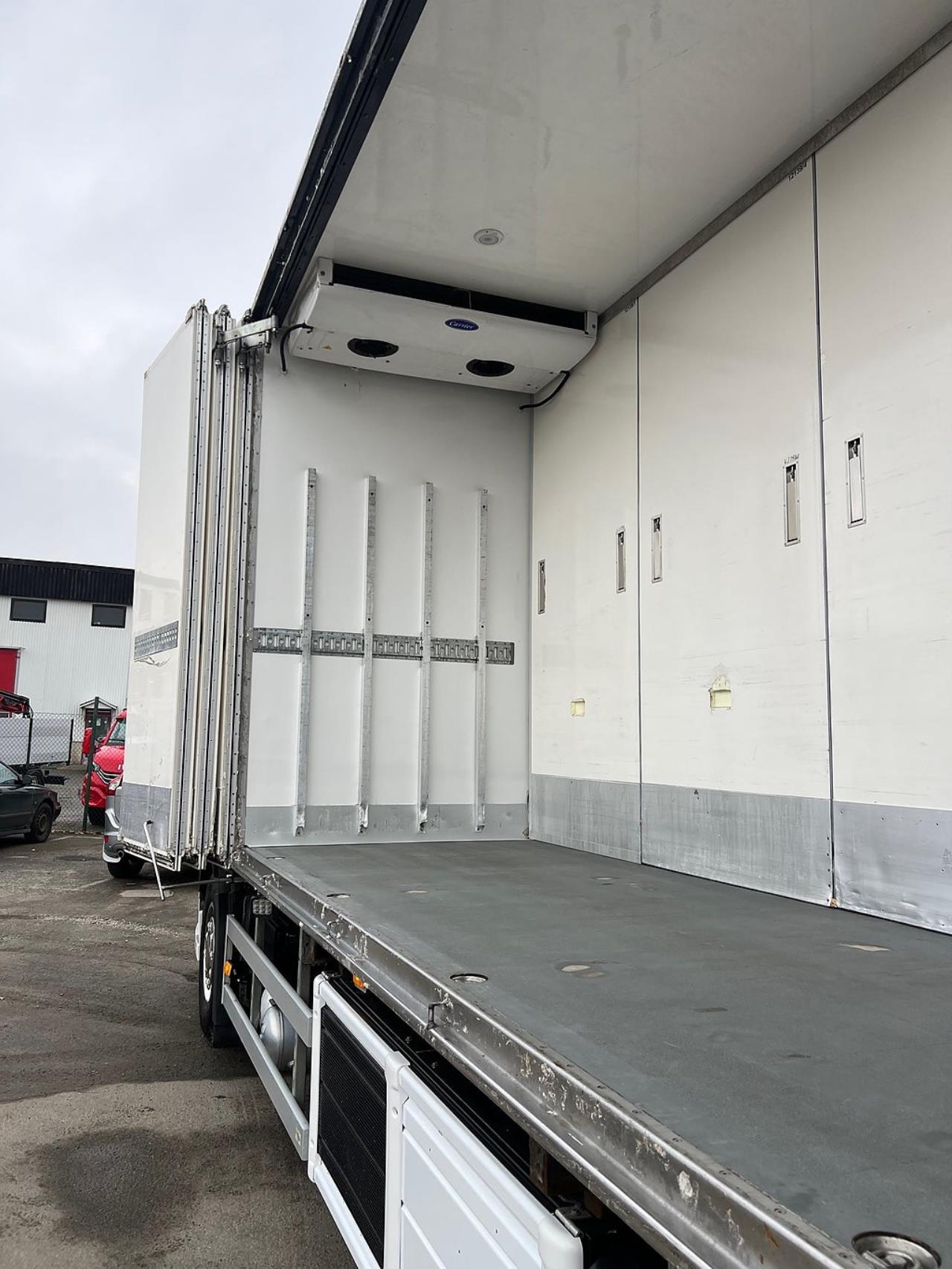 Volvo FM13 460 6x2*4 Sk&aring;pbil, Kyl/Frysbil, Korridorbil, 2-Zons, 2019 - Sk&aring;p