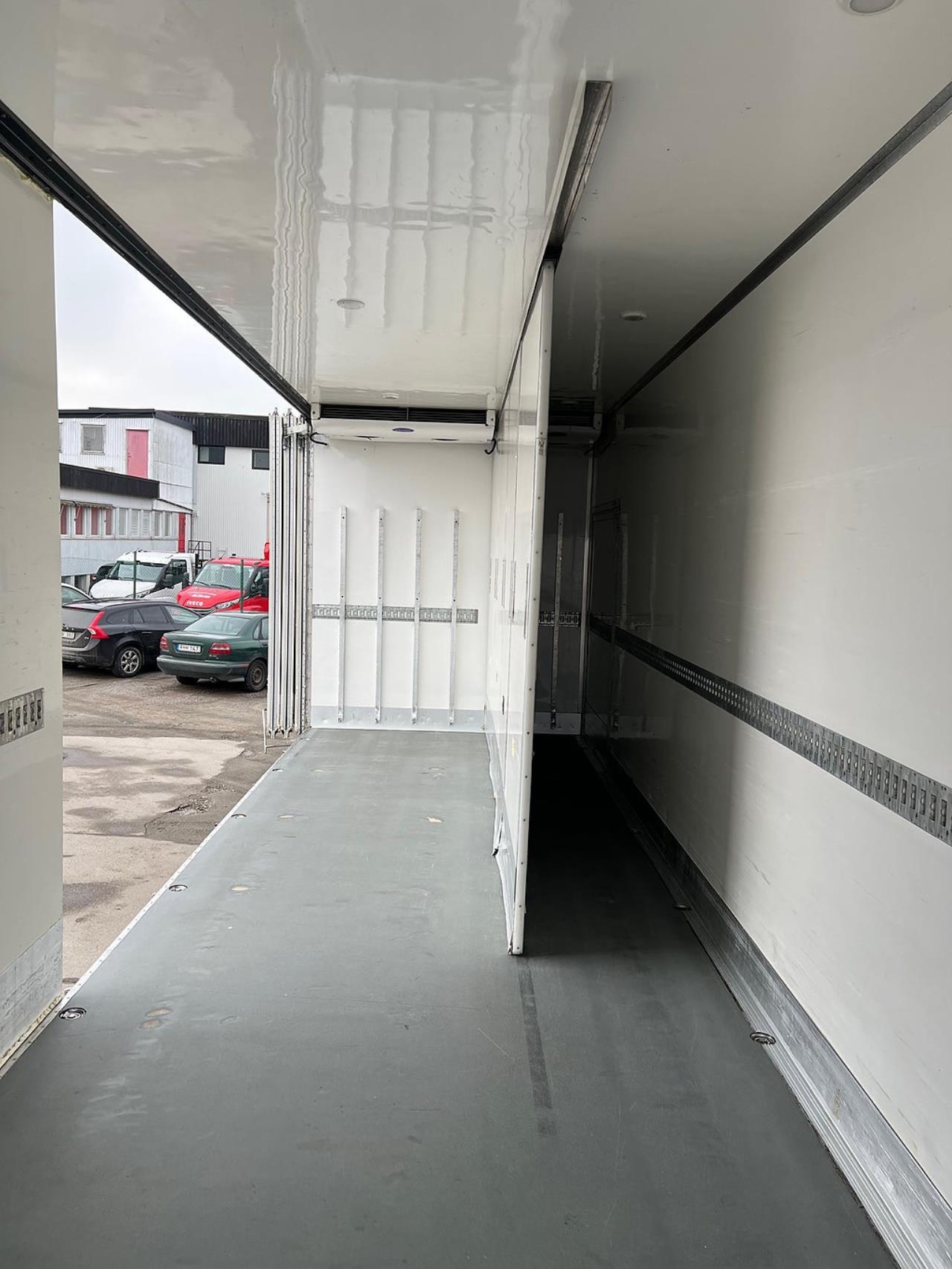 Volvo FM13 460 6x2*4 Sk&aring;pbil, Kyl/Frysbil, Korridorbil, 2-Zons, 2019 - Sk&aring;p