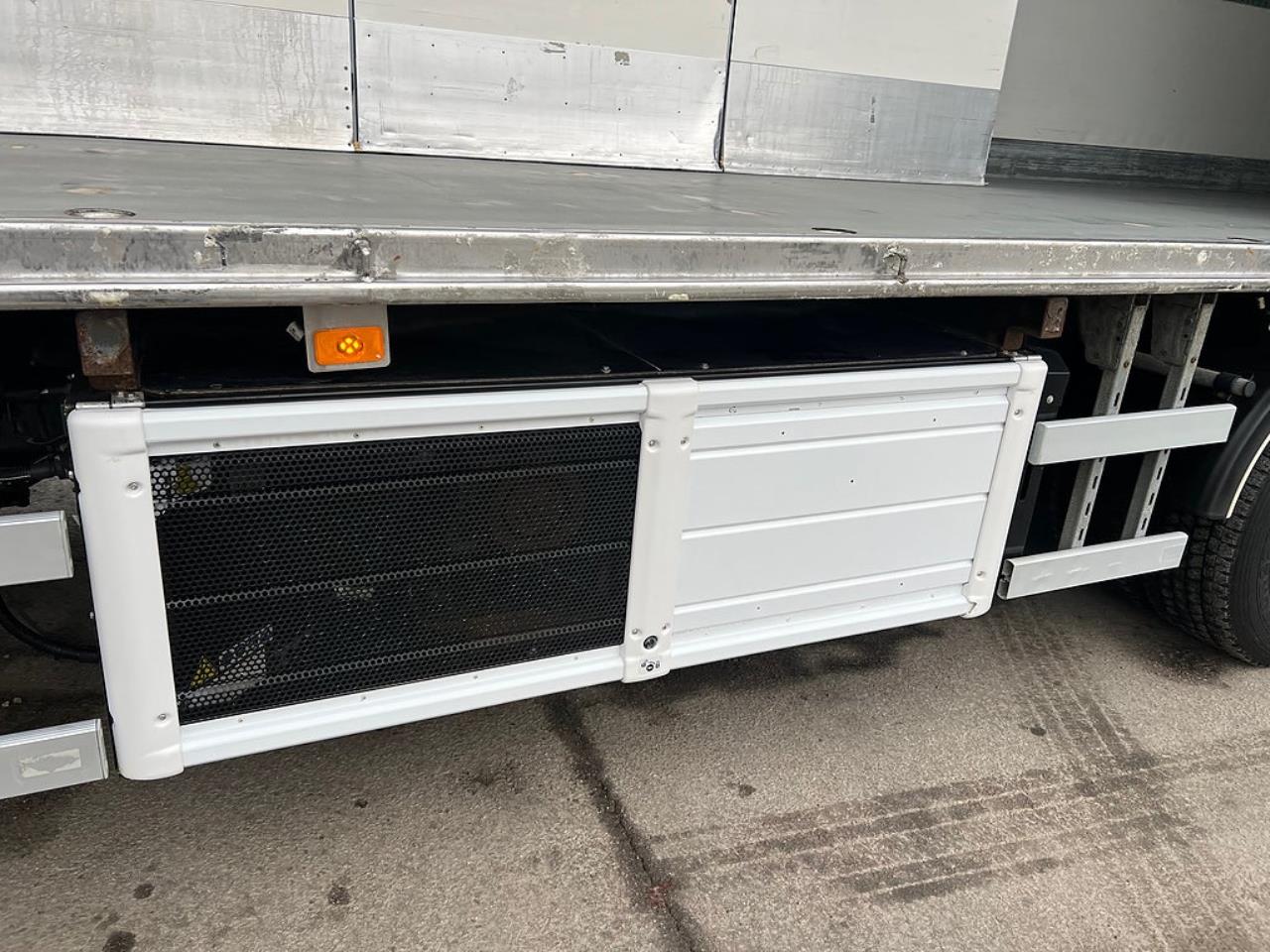 Volvo FM13 460 6x2*4 Sk&aring;pbil, Kyl/Frysbil, Korridorbil, 2-Zons, 2019 - Sk&aring;p