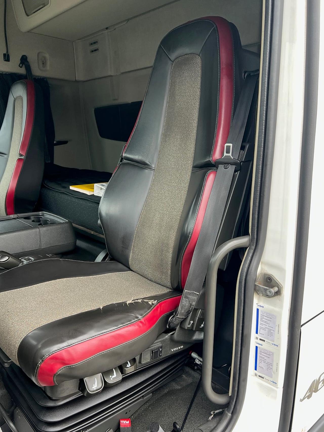 Volvo FM13 460 6x2*4 Sk&aring;pbil, Kyl/Frysbil, Korridorbil, 2-Zons, 2019 - Sk&aring;p