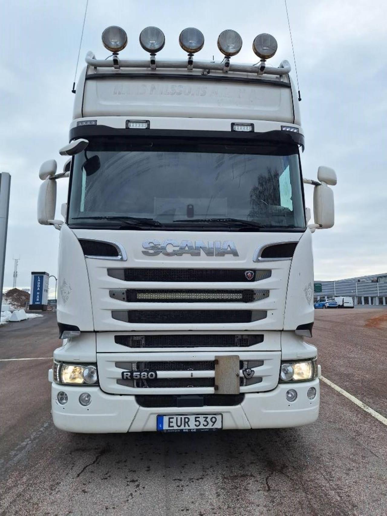 Scania R580 LB6x2*4 Fj&auml;rrbil med sk&aring;p & &ouml;ppningsbart tak + Ekeri sl&auml;p 2015 - Sk&aring;p