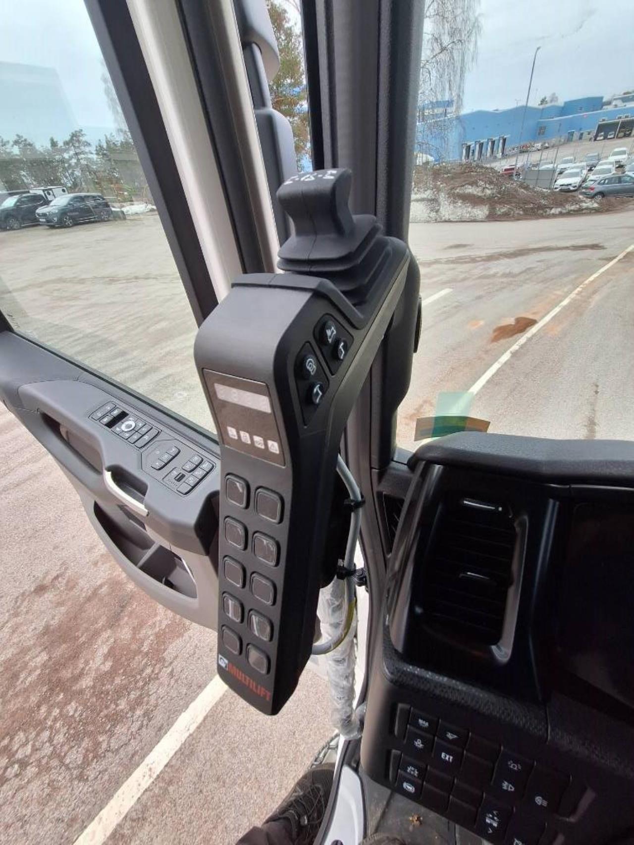 Scania R560 LB 6x2*4 Lastv&auml;xlare HELT NY Lastv&auml;xlare 2025 - Krok/Lastv&auml;xlare