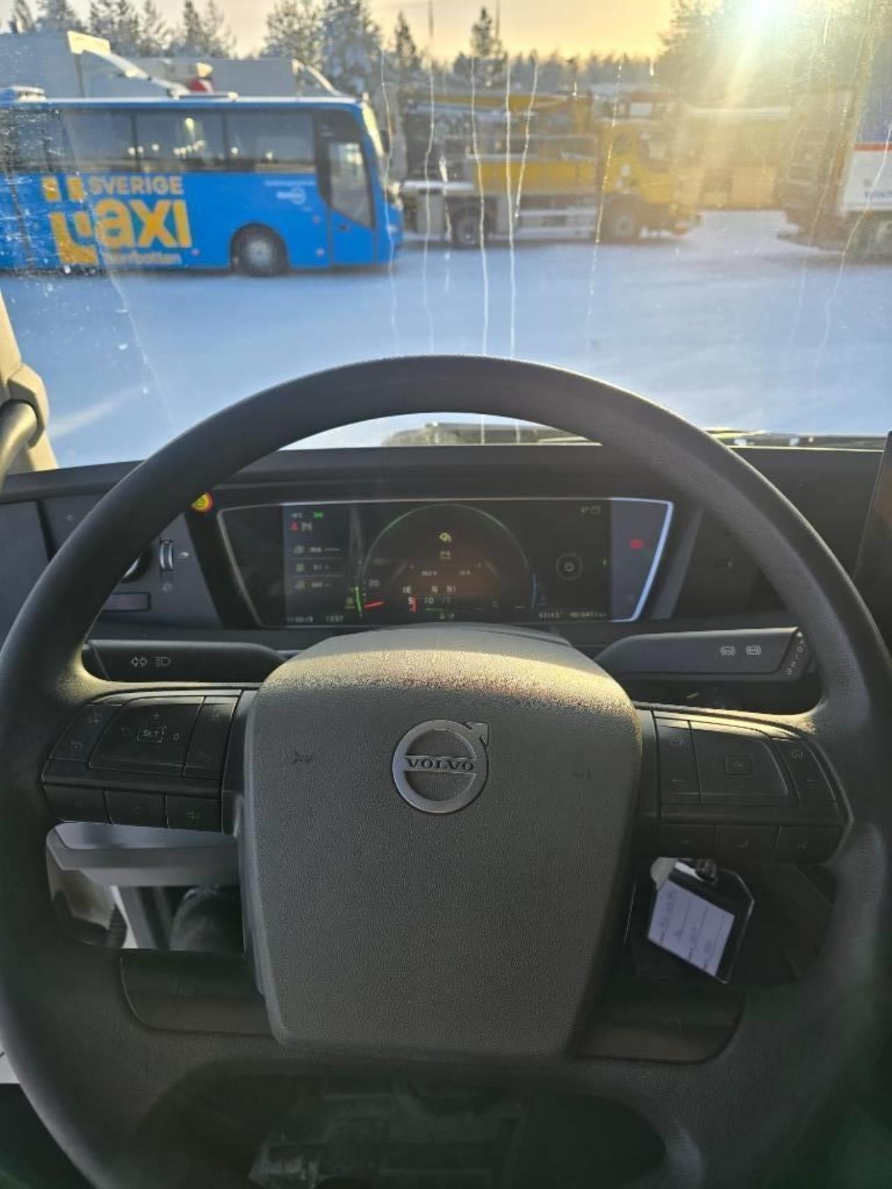 Volvo FH500 6x2 2021 - Sk&aring;p isolerat