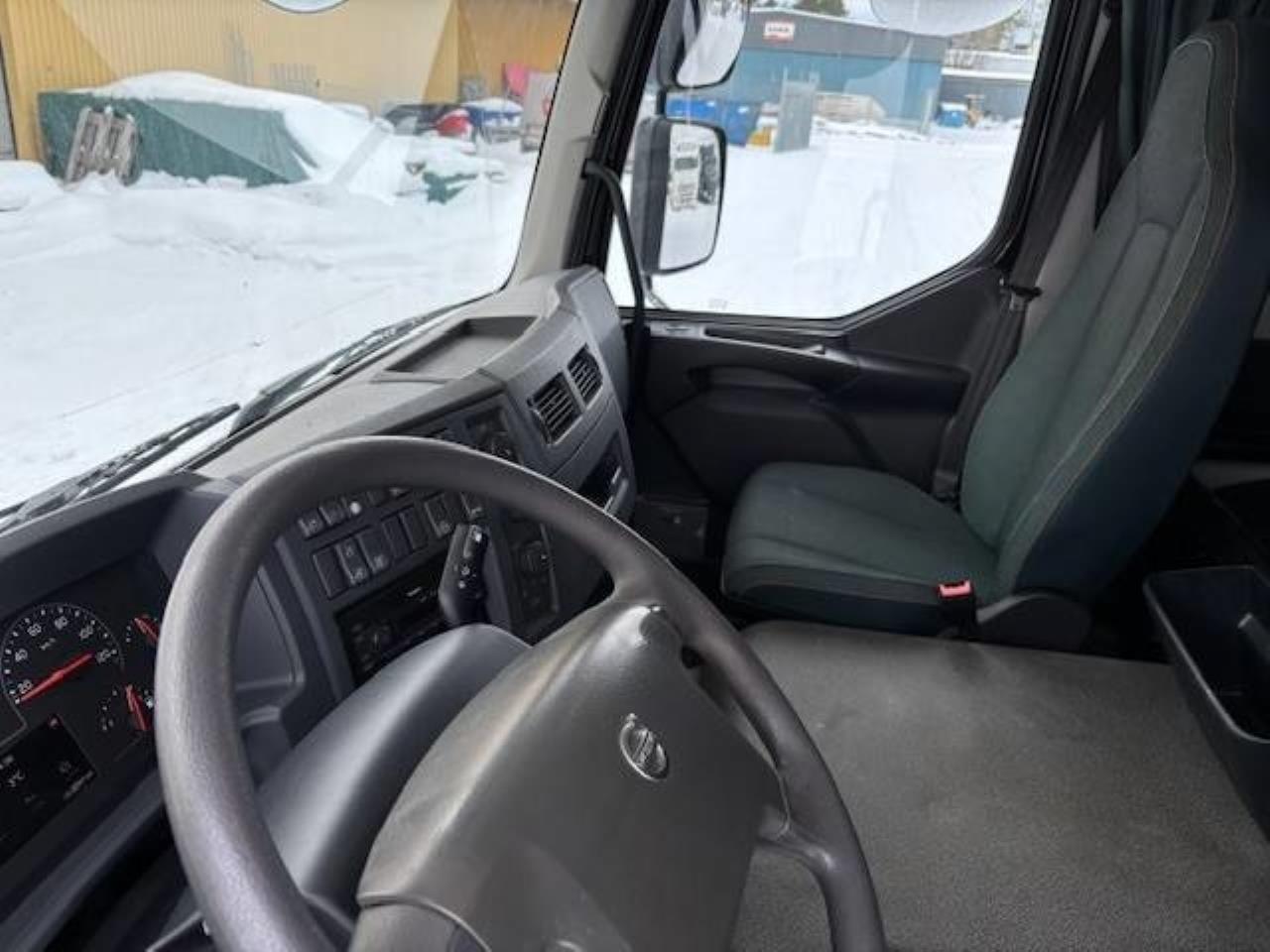 Volvo Volvo Sk&aring;pbil 2024 - Sk&aring;p isolerat