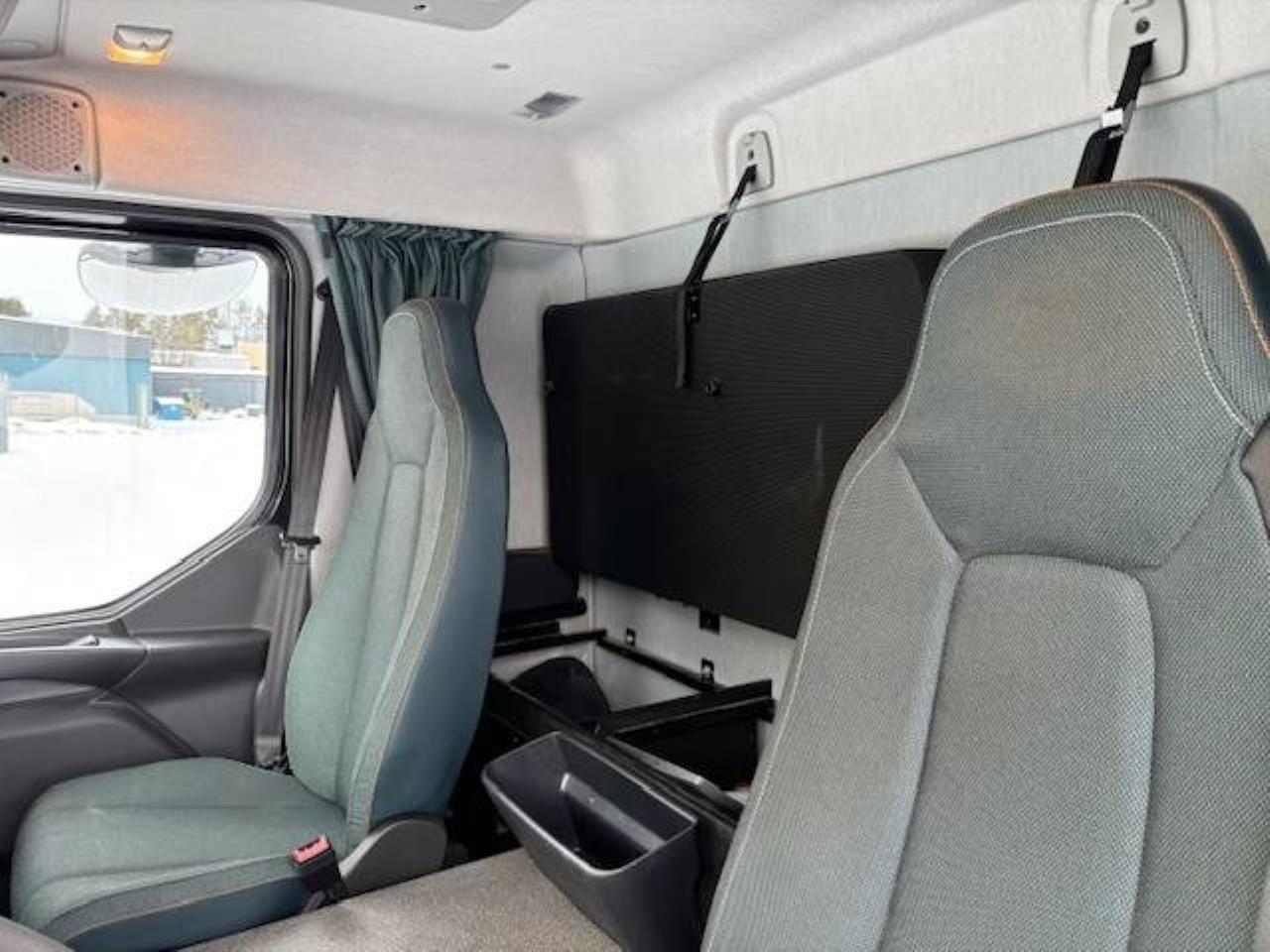 Volvo Volvo Sk&aring;pbil 2024 - Sk&aring;p isolerat