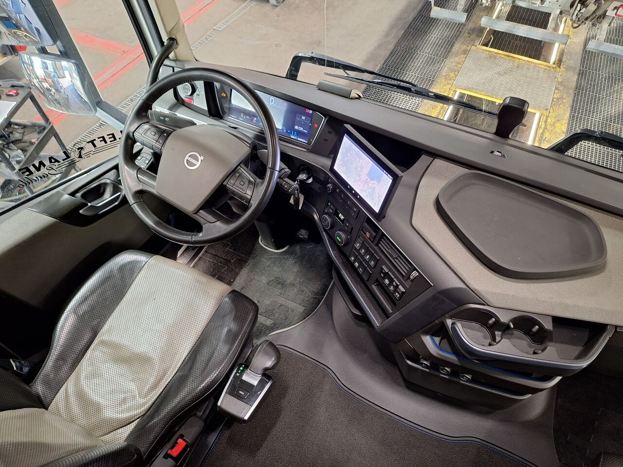 Volvo FH 6x2 Dragbil 2023 - Dragbil