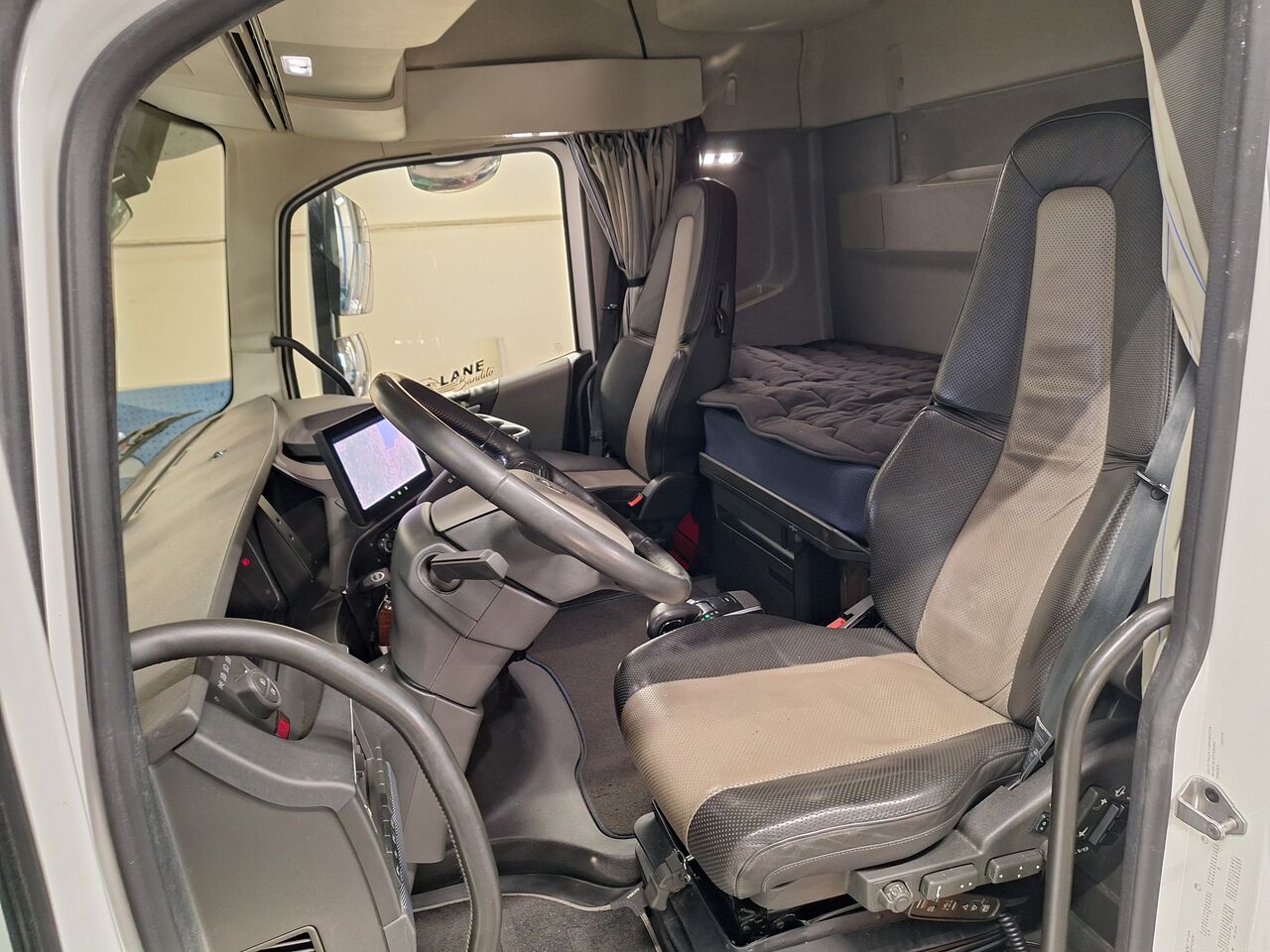 Volvo FH 6x2 Dragbil 2023 - Dragbil