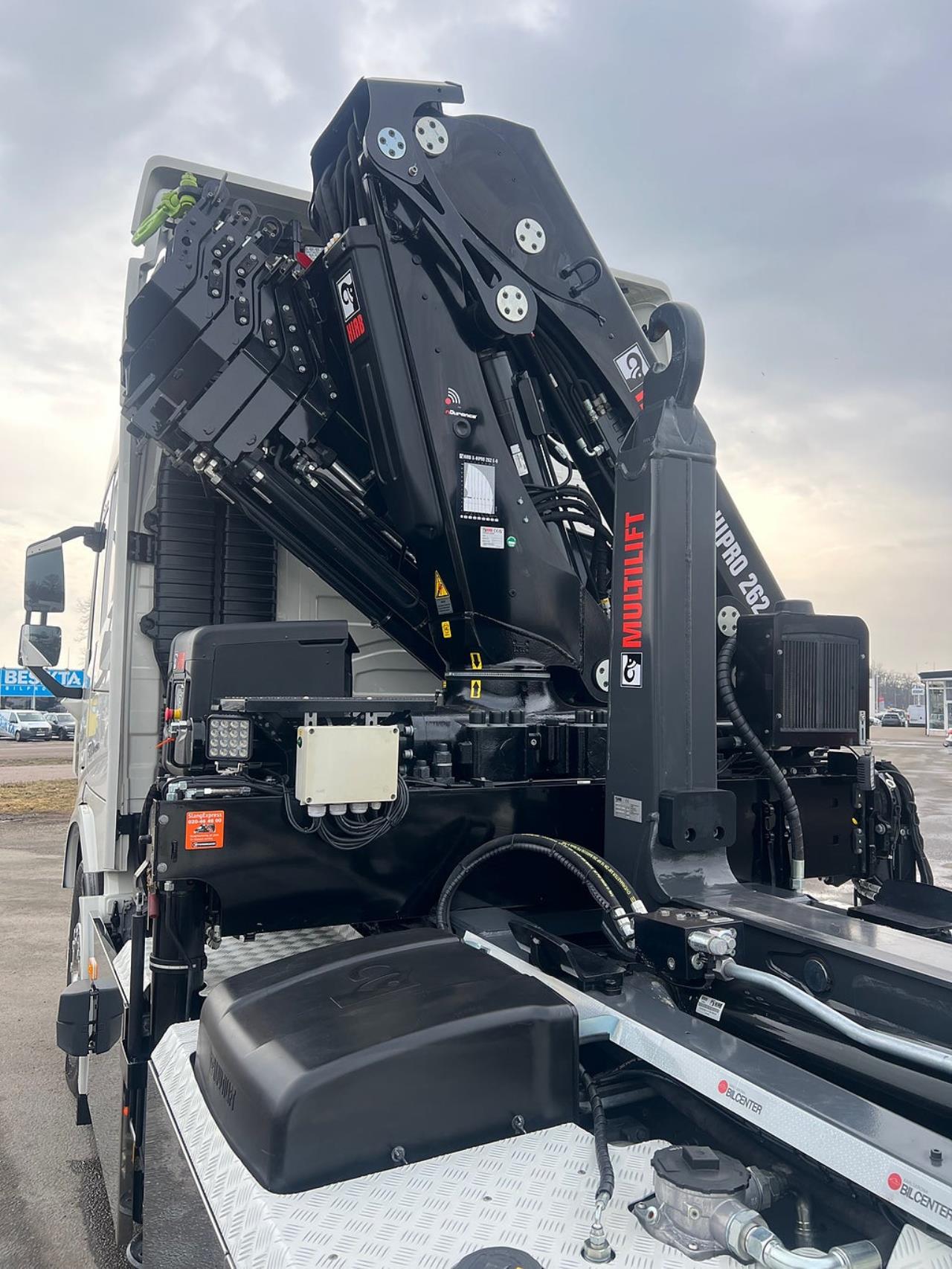 Volvo FM13 500 6x2*4 Kranv&auml;xlare Hiab Kran Komplett Skopa & Flak 2024 - Kran