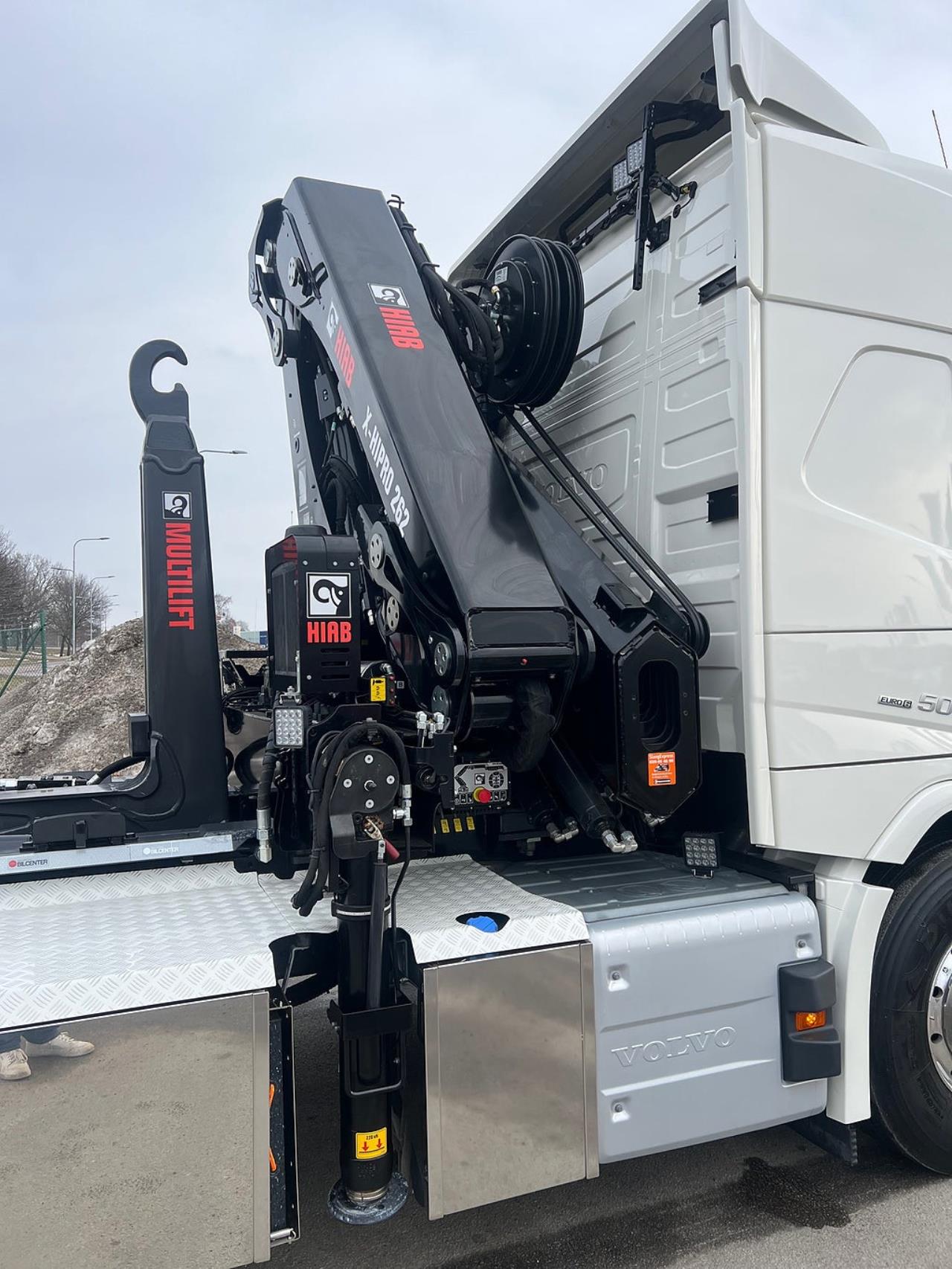 Volvo FM13 500 6x2*4 Kranv&auml;xlare Hiab Kran Komplett Skopa & Flak 2024 - Kran