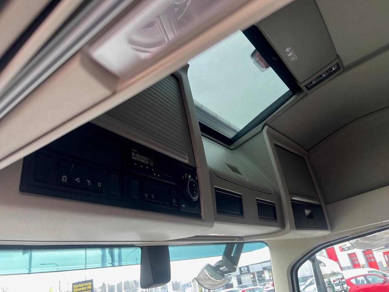 Volvo FM13 500 6x2*4 Kranv&auml;xlare Hiab Kran Komplett Skopa & Flak 2024 - Kran