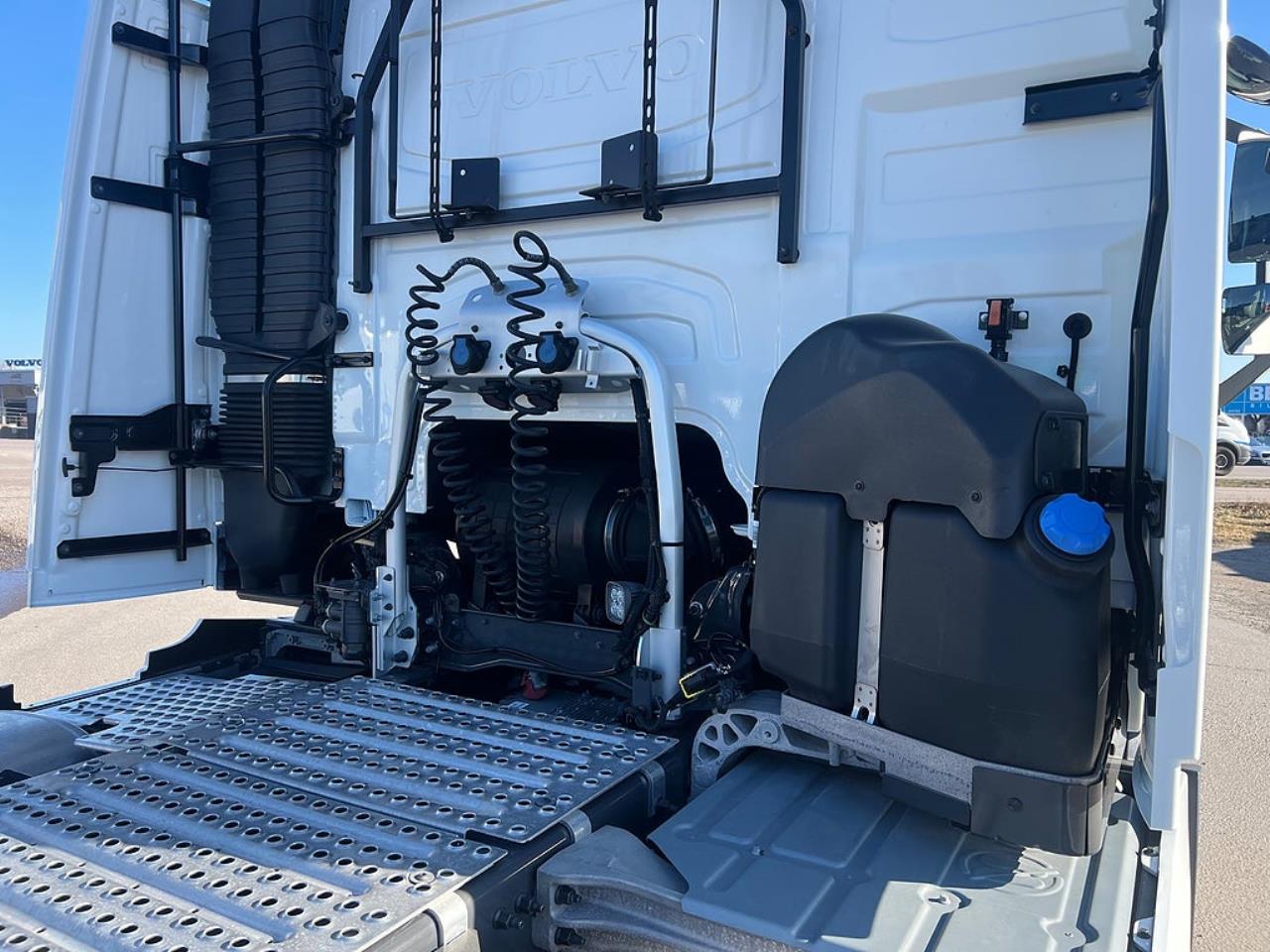 Volvo FM13 500 6x2 Dragbil ADR, *2800 Mil* 2023 - Dragbil