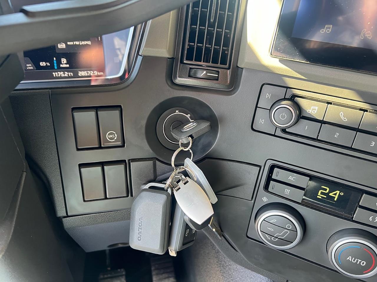 Volvo FM13 500 6x2 Dragbil ADR, *2800 Mil* 2023 - Dragbil