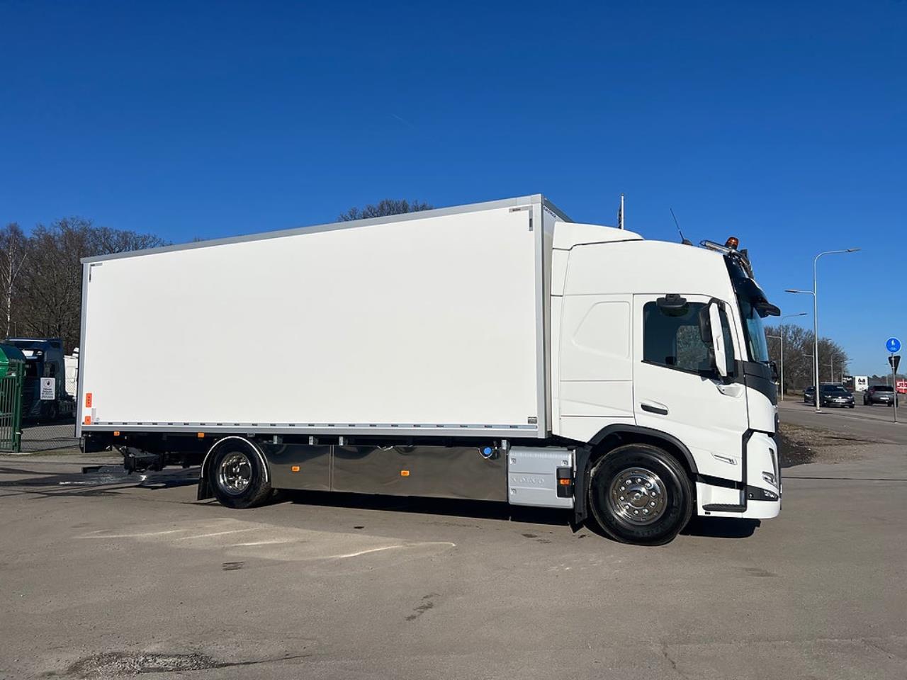 Volvo FM11 330 Sk&aring;p &Ouml;ppningsbarsida MKT Utrustning 18 Pall 2024 - Sk&aring;p