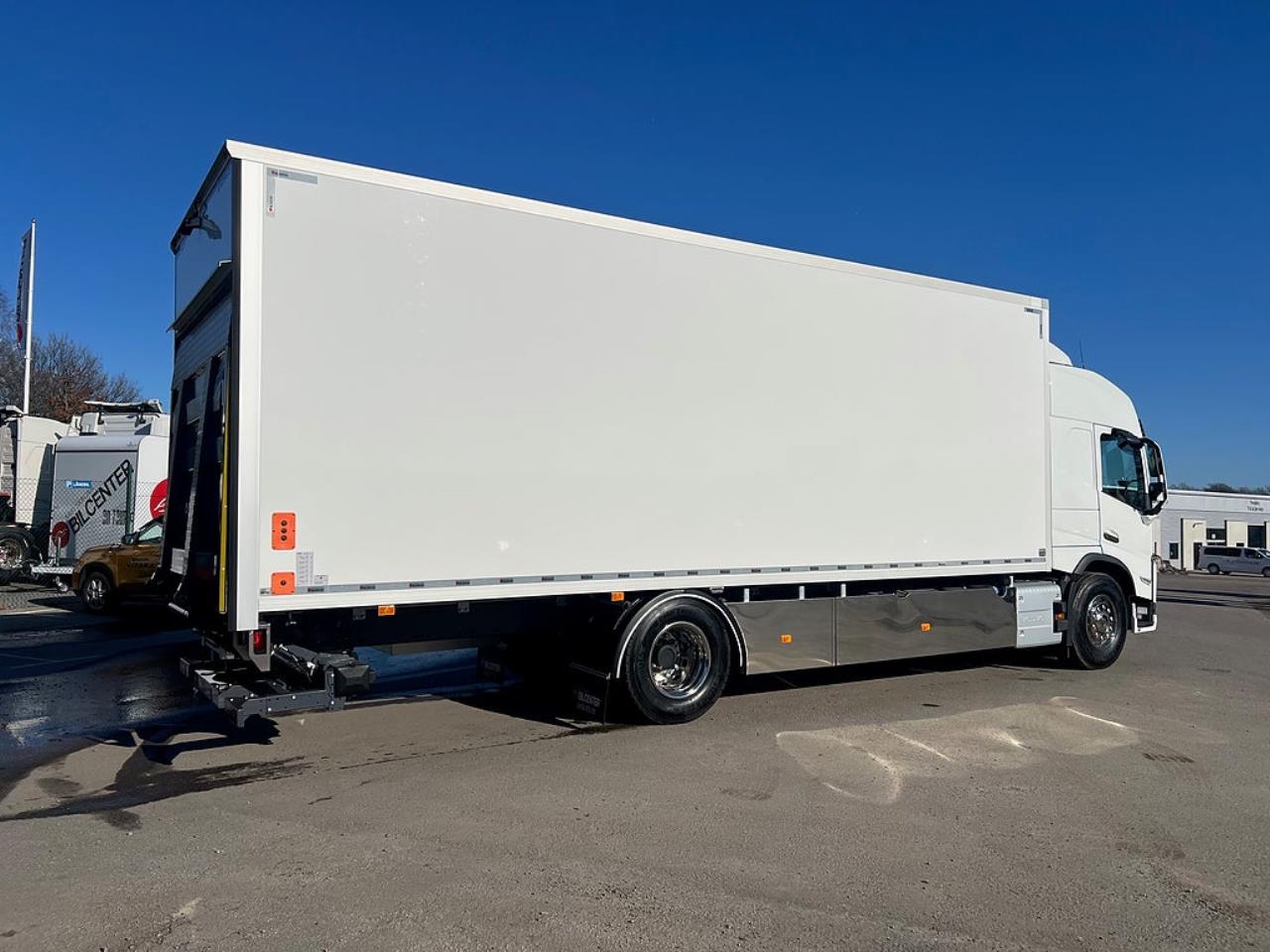 Volvo FM11 330 Sk&aring;p &Ouml;ppningsbarsida MKT Utrustning 18 Pall 2024 - Sk&aring;p