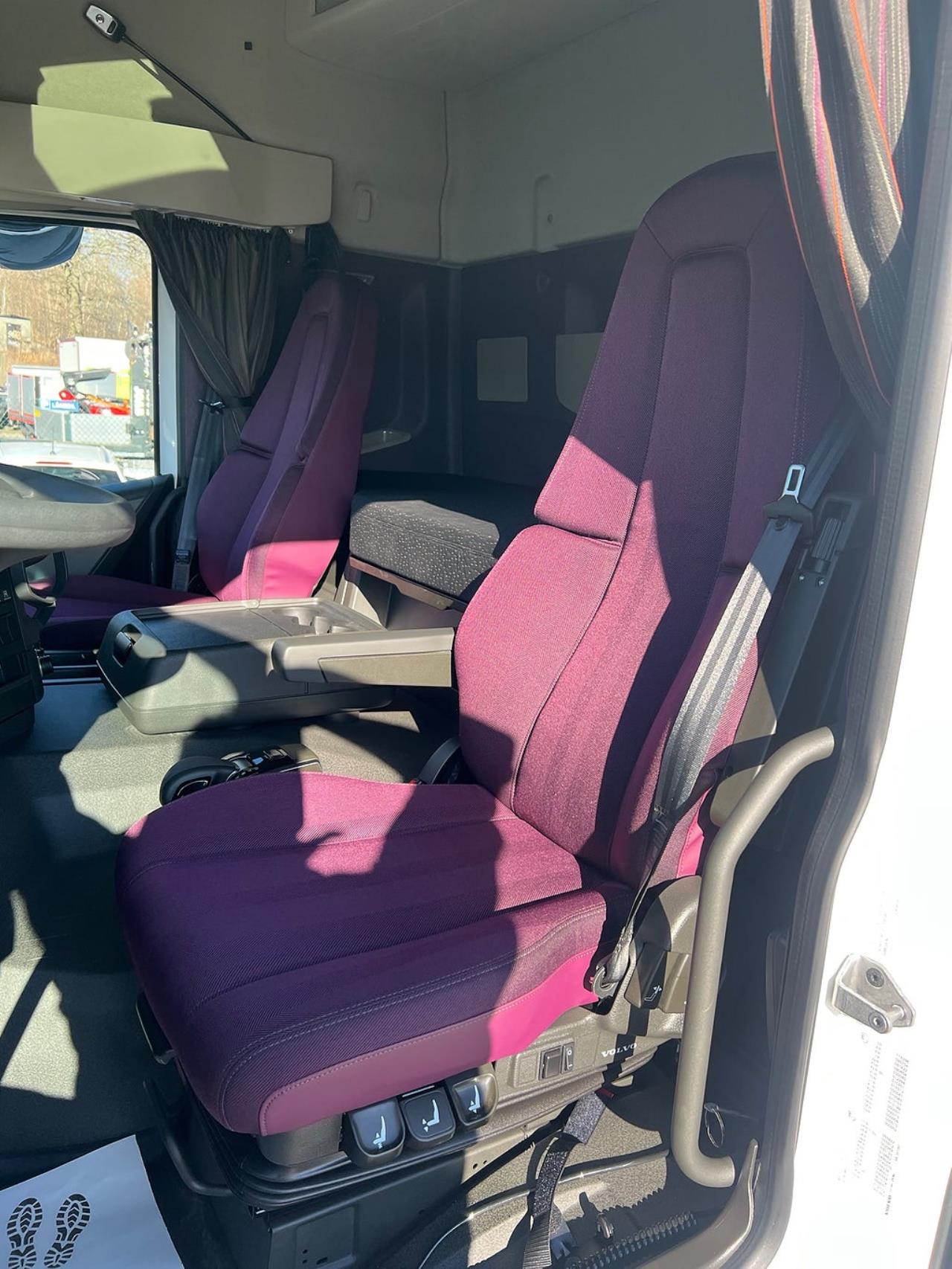 Volvo FM11 330 Sk&aring;p &Ouml;ppningsbarsida MKT Utrustning 18 Pall 2024 - Sk&aring;p