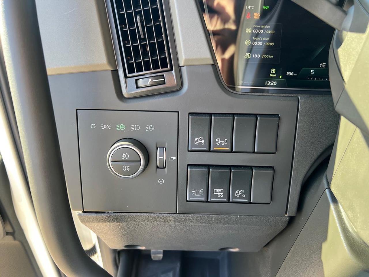 Volvo FM11 330 Sk&aring;p &Ouml;ppningsbarsida MKT Utrustning 18 Pall 2024 - Sk&aring;p