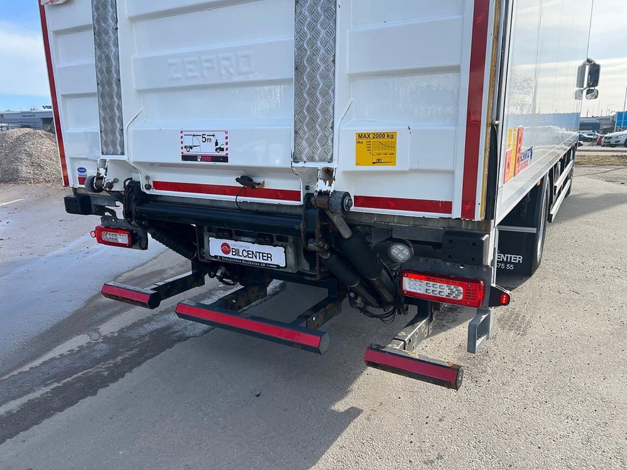 Volvo FM 330 4x2 Kylbil / Frysbil 2 Zons, Korridorbil 2020 - &Ouml;vrigt