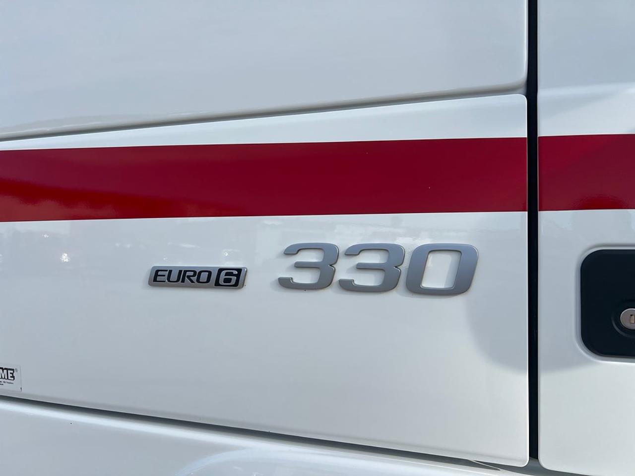 Volvo FM 330 4x2 Kylbil / Frysbil 2 Zons, Korridorbil 2020 - &Ouml;vrigt