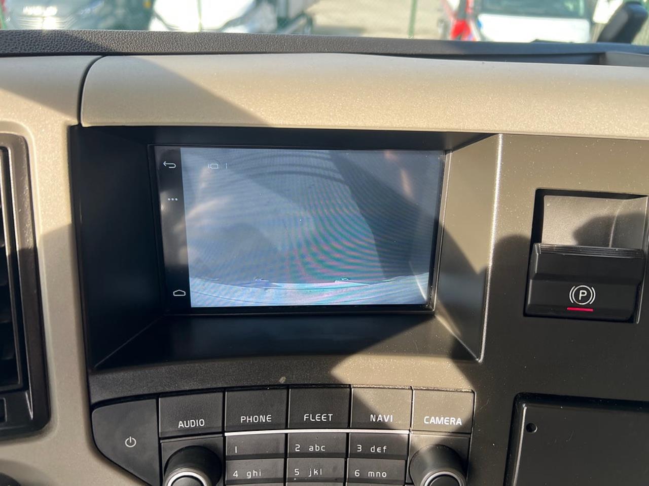 Volvo FM 330 4x2 Kylbil / Frysbil 2 Zons, Korridorbil 2020 - &Ouml;vrigt