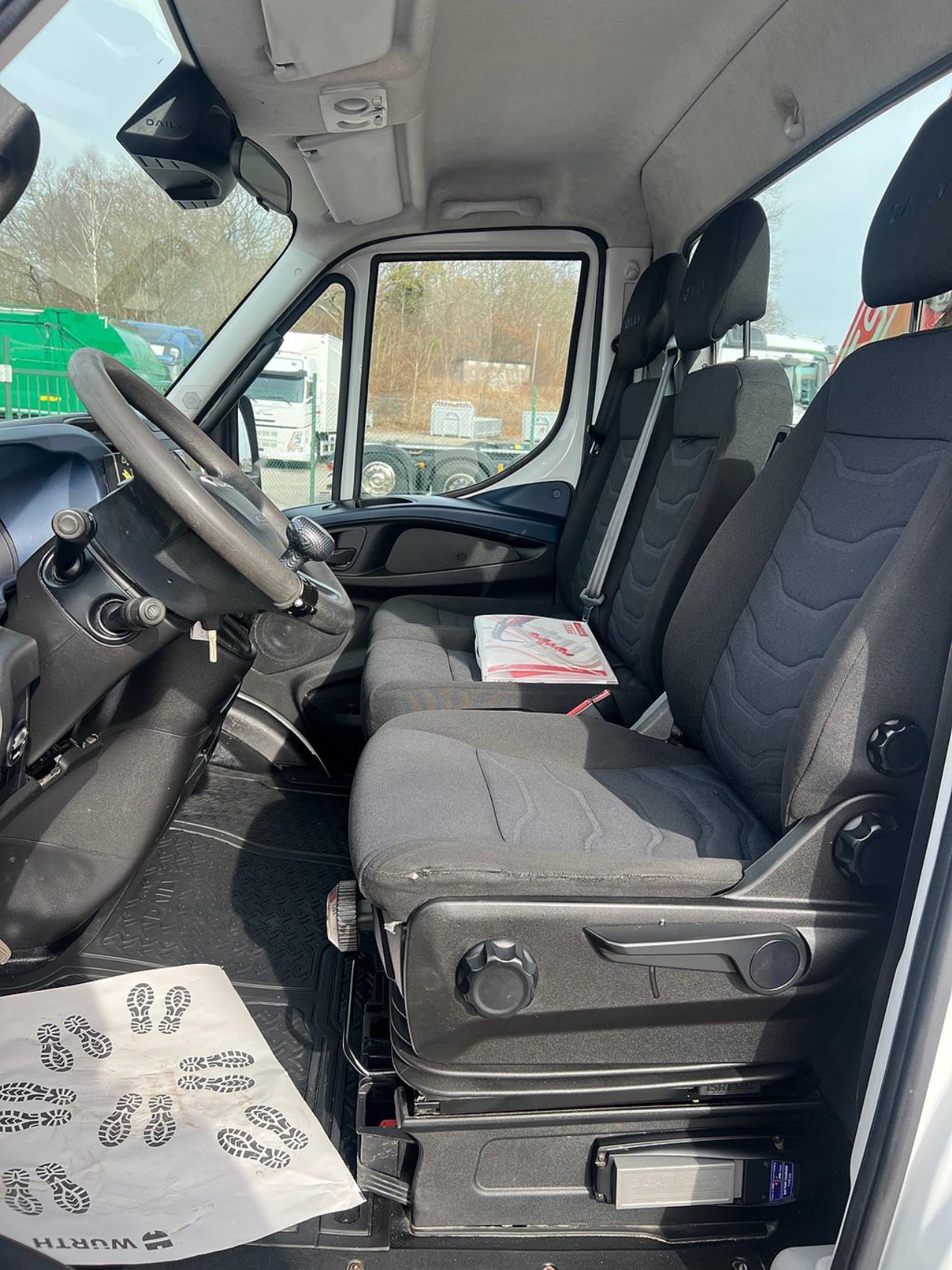 Iveco Daily 72C18 4x2 Kranbil Fassi F70 Kran, Euro 6 2019 - Kran