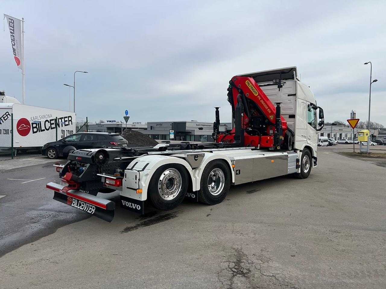 Volvo FM13 500 6x2*4 Kranv&auml;xlare Palfinger 26002 Kran 2024 - Kran
