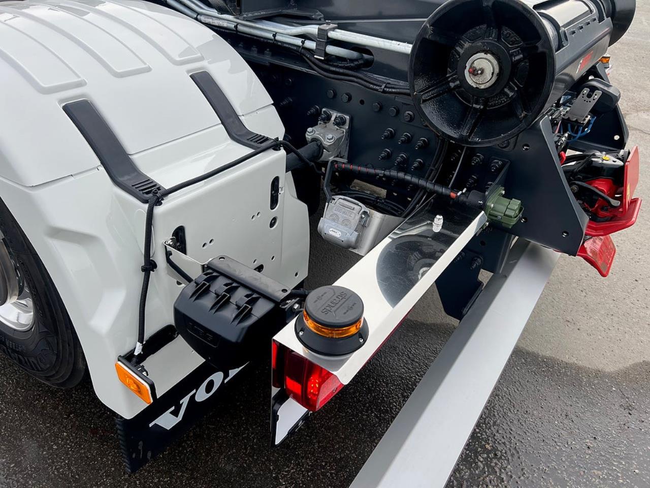 Volvo FM13 500 6x2*4 Kranv&auml;xlare Palfinger 26002 Kran 2024 - Kran