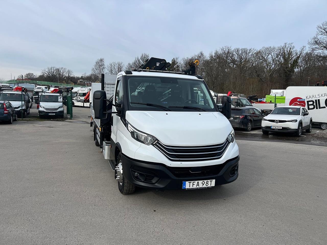 Iveco Daily 72C18 A8 Kranbil Hiab Kran & Z-Lift, Fullutrustad 2023 - &Ouml;vrigt