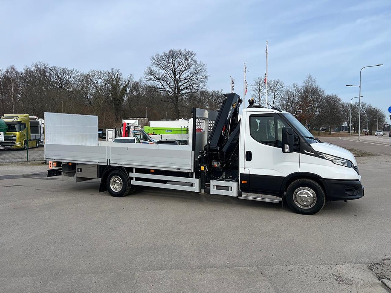 Iveco Daily 72C18 A8 Kranbil Hiab Kran & Z-Lift, Fullutrustad 2023 - &Ouml;vrigt