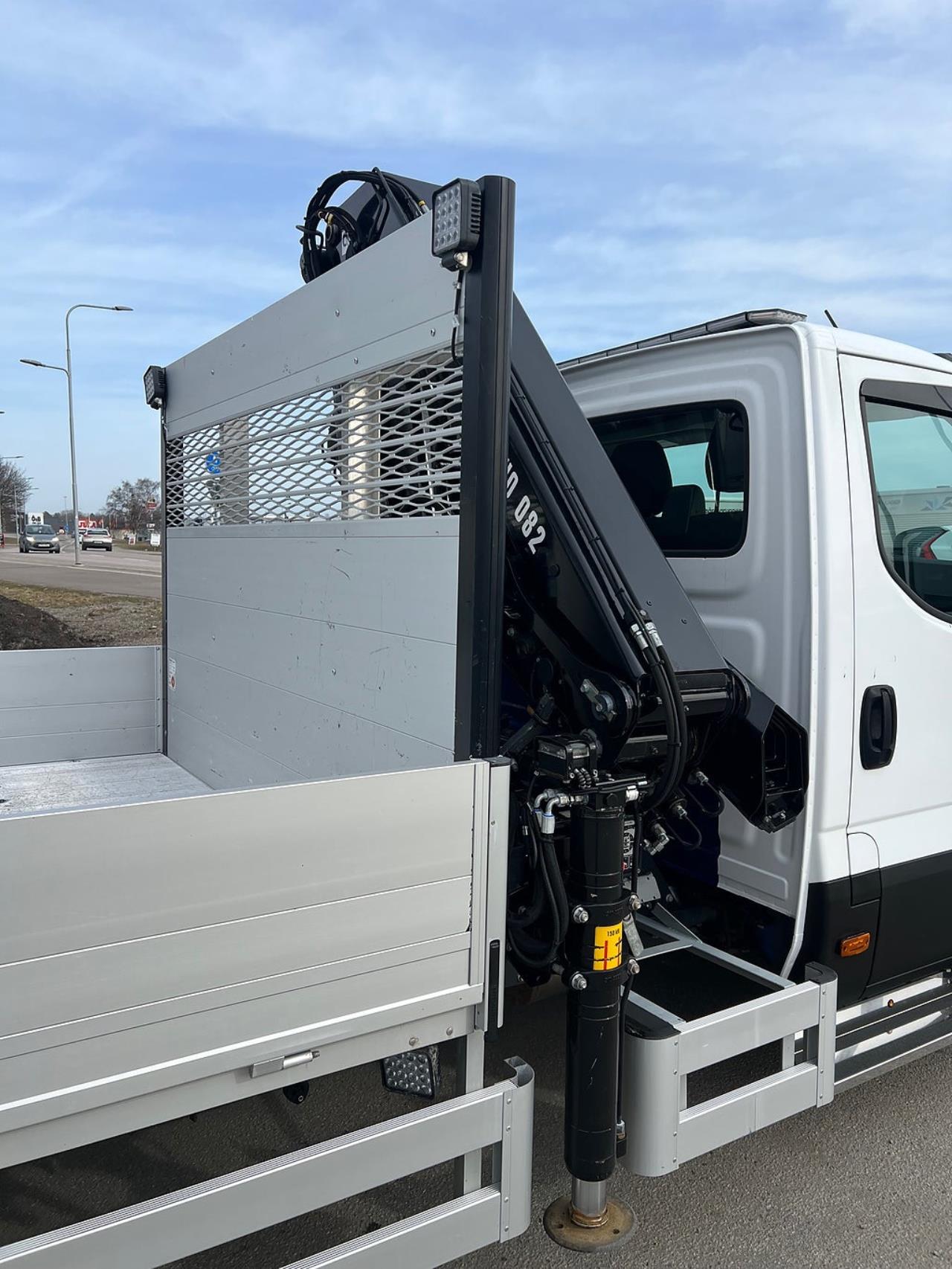 Iveco Daily 72C18 A8 Kranbil Hiab Kran & Z-Lift, Fullutrustad 2023 - &Ouml;vrigt
