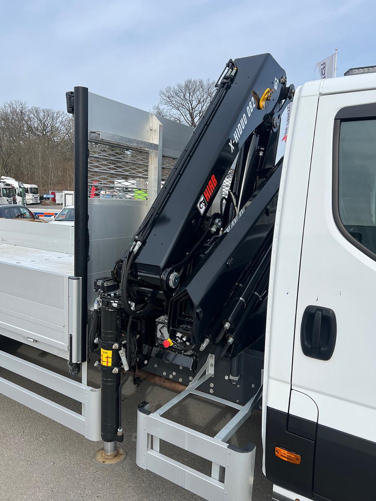 Iveco Daily 72C18 A8 Kranbil Hiab Kran & Z-Lift, Fullutrustad 2023 - &Ouml;vrigt