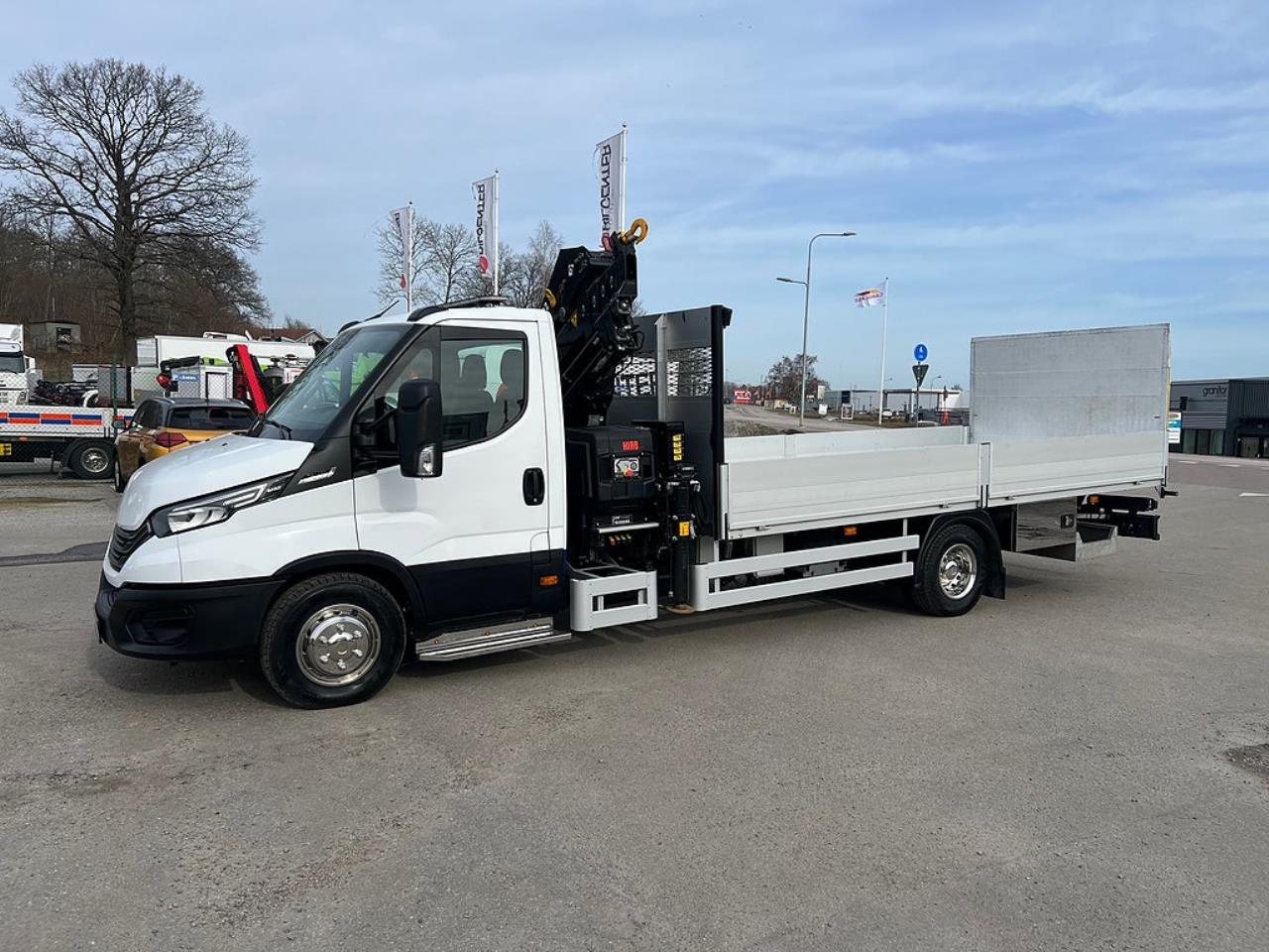 Iveco Daily 72C18 A8 Kranbil Hiab Kran & Z-Lift, Fullutrustad 2023 - &Ouml;vrigt