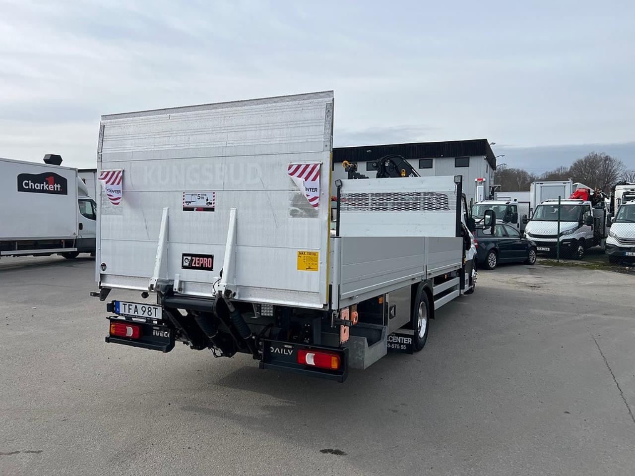 Iveco Daily 72C18 A8 Kranbil Hiab Kran & Z-Lift, Fullutrustad 2023 - &Ouml;vrigt