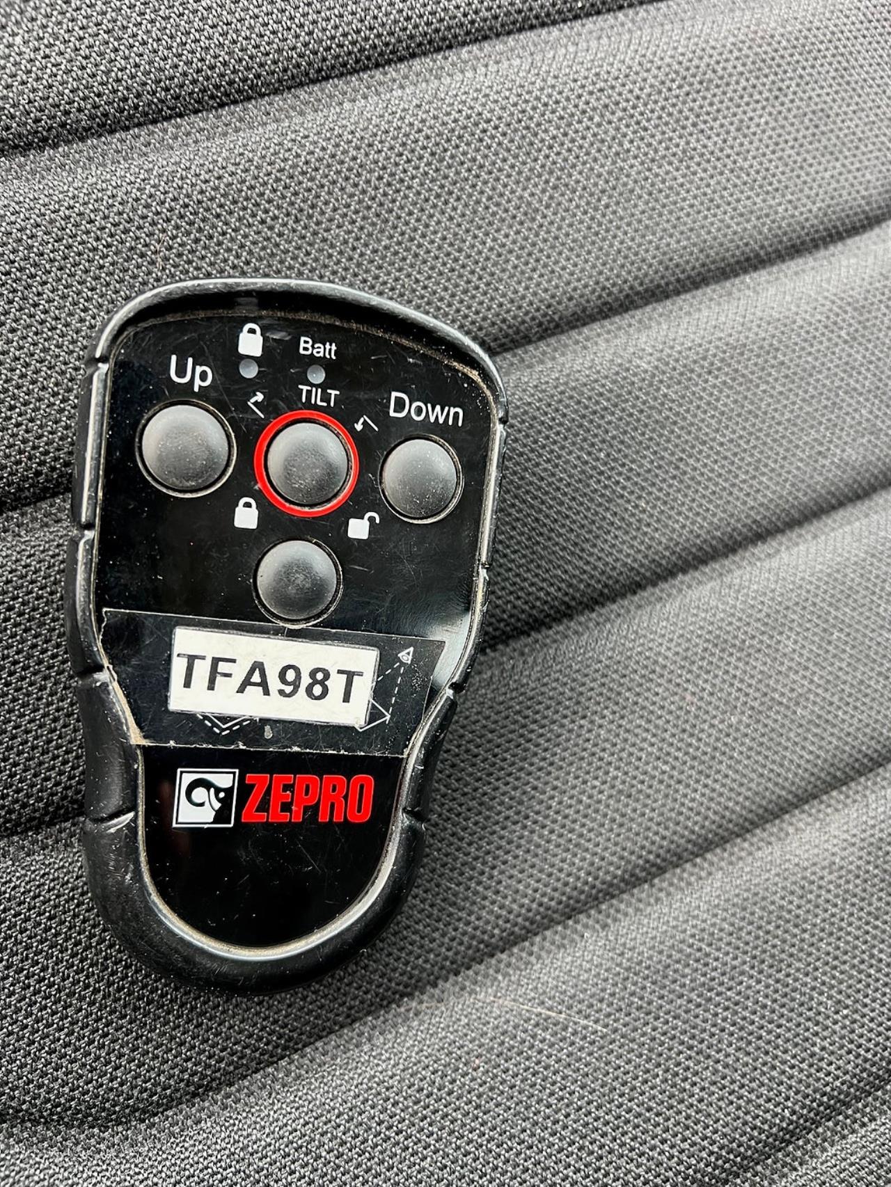 Iveco Daily 72C18 A8 Kranbil Hiab Kran & Z-Lift, Fullutrustad 2023 - &Ouml;vrigt