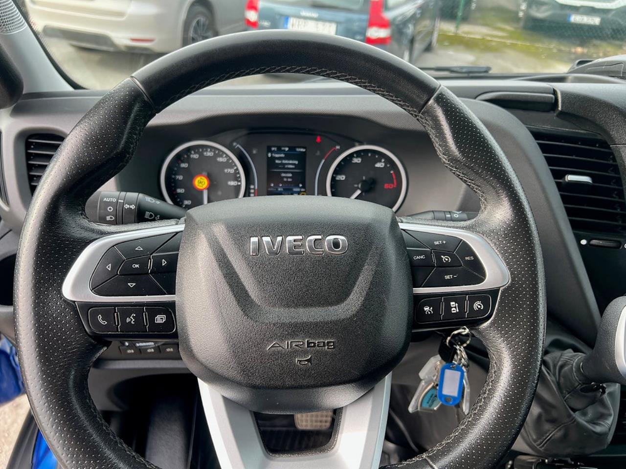 Iveco Daily 72C18 A8 Kranbil Hiab Kran & Z-Lift, Fullutrustad 2023 - &Ouml;vrigt