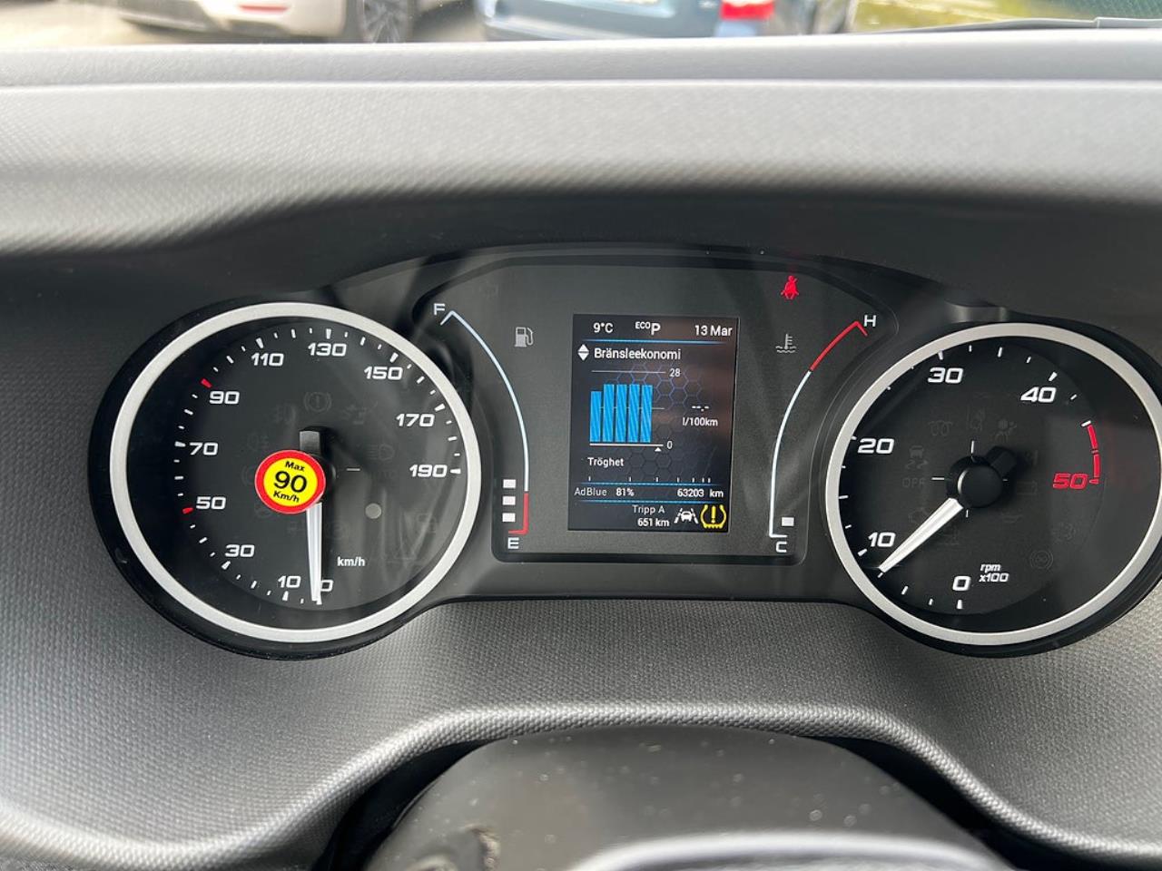 Iveco Daily 72C18 A8 Kranbil Hiab Kran & Z-Lift, Fullutrustad 2023 - &Ouml;vrigt