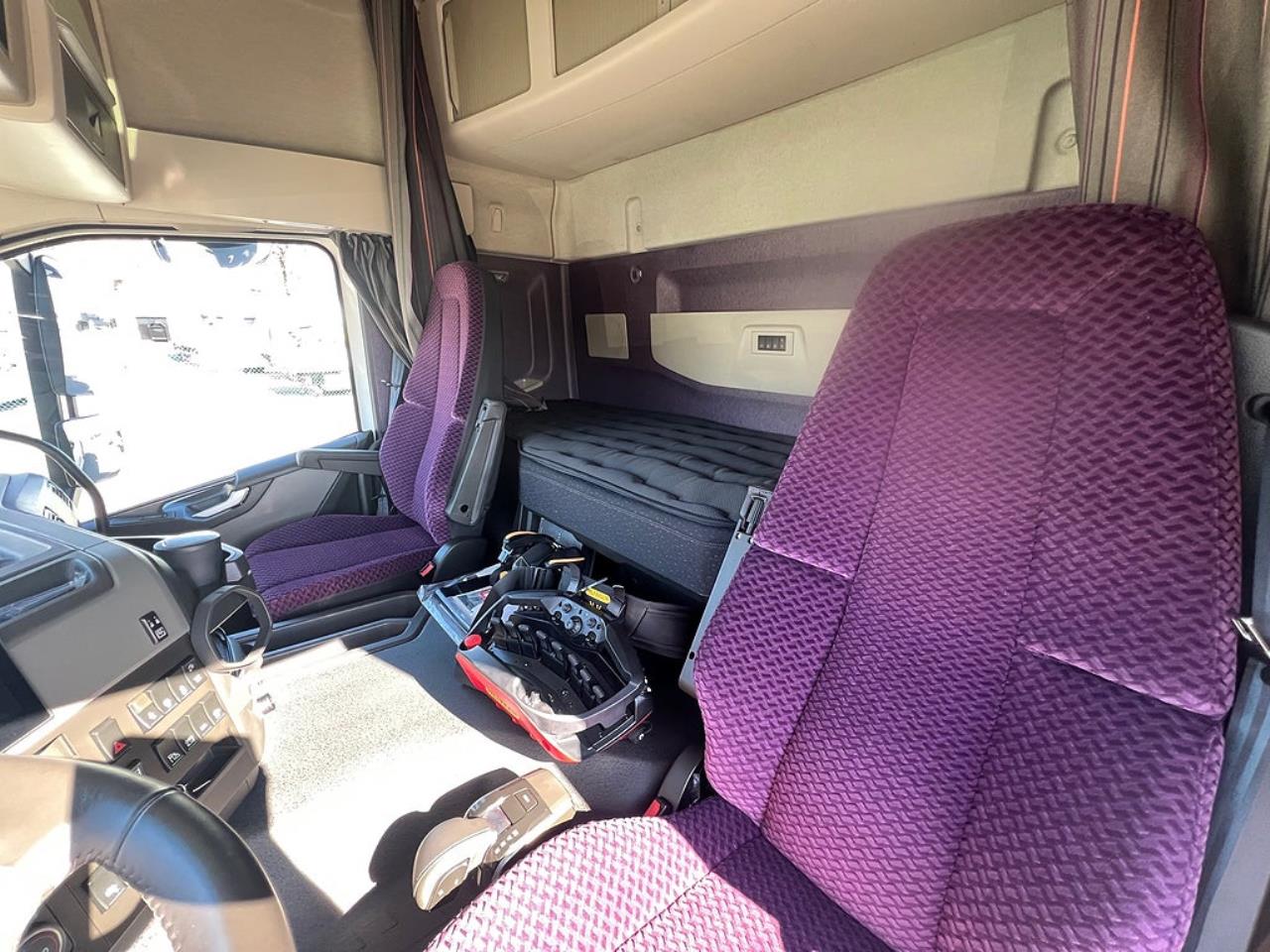 Volvo FM13 500 Kranv&auml;xlare Palfinger 34002 Kran & Fj&auml;rrstyrd 2024 - Kran