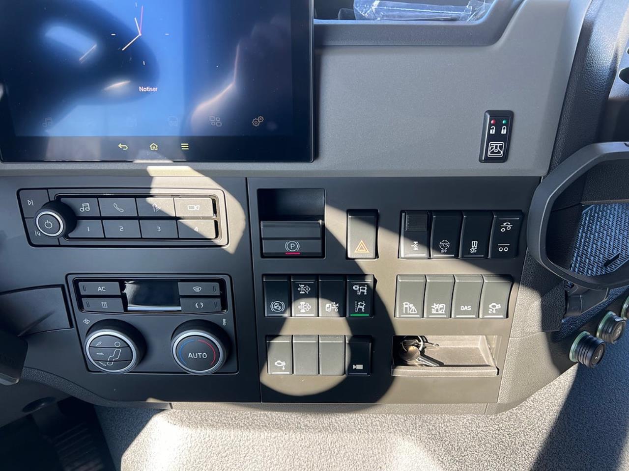 Volvo FM13 500 Kranv&auml;xlare Palfinger 34002 Kran & Fj&auml;rrstyrd 2024 - Kran