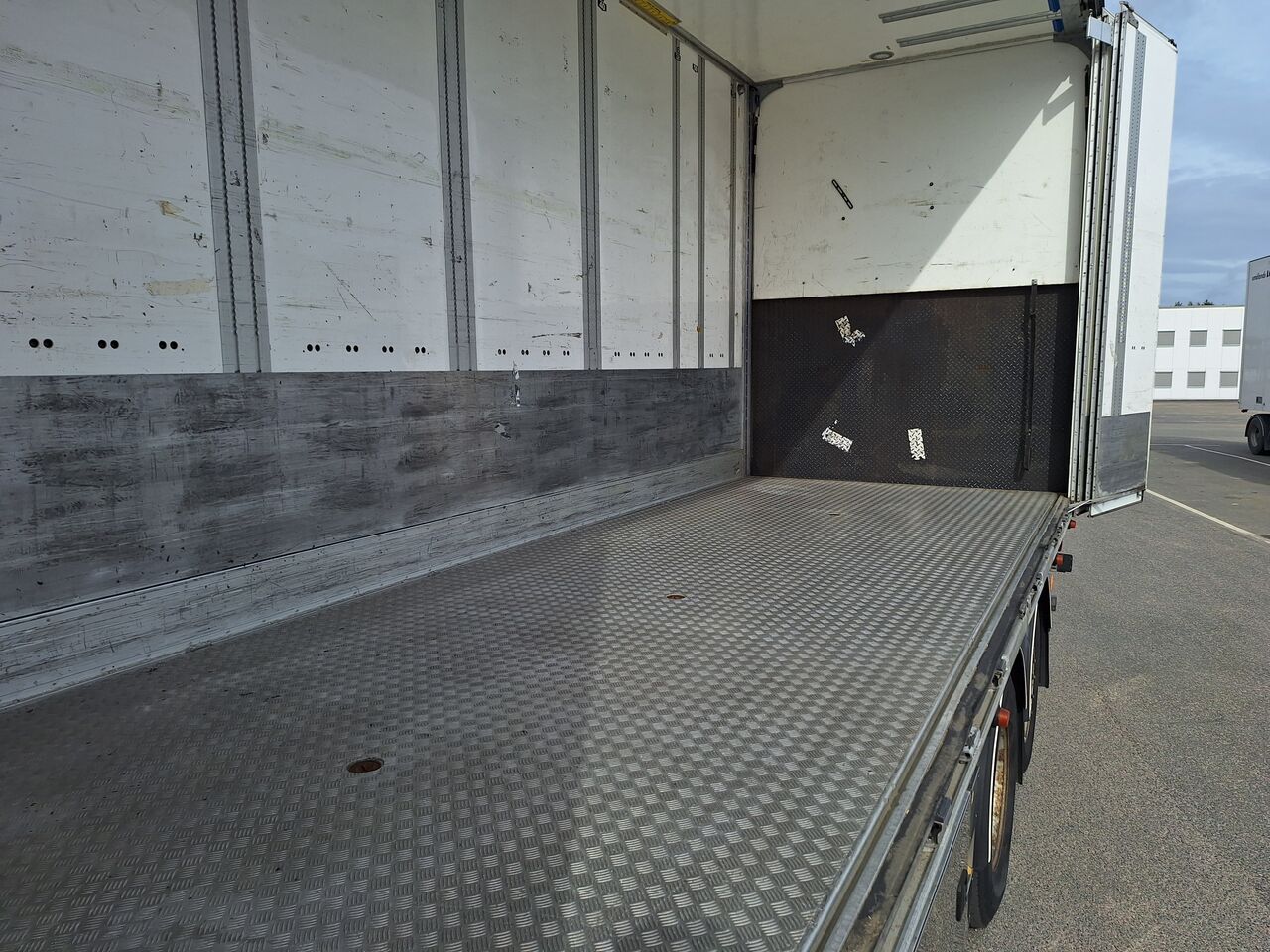 Volvo FH 6x2 Sk&aring;p 2020 - Sk&aring;p