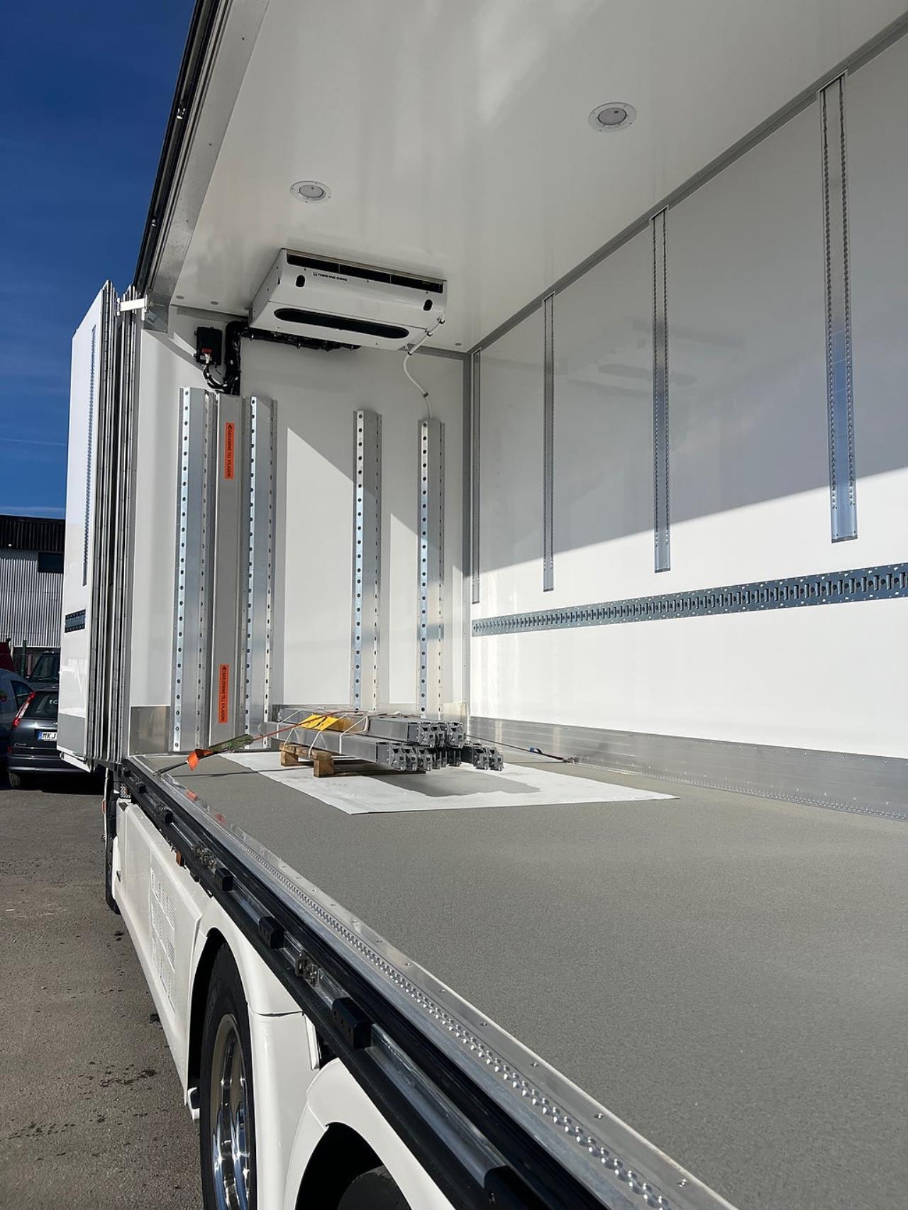 Scania R560 6x2*4 Kylbil / Frysbil &Ouml;BS, Norfrig 2026 - Sk&aring;p isolerat