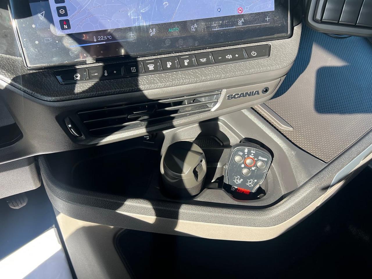 Scania R560 6x2*4 Kylbil / Frysbil &Ouml;BS, Norfrig 2026 - Sk&aring;p isolerat