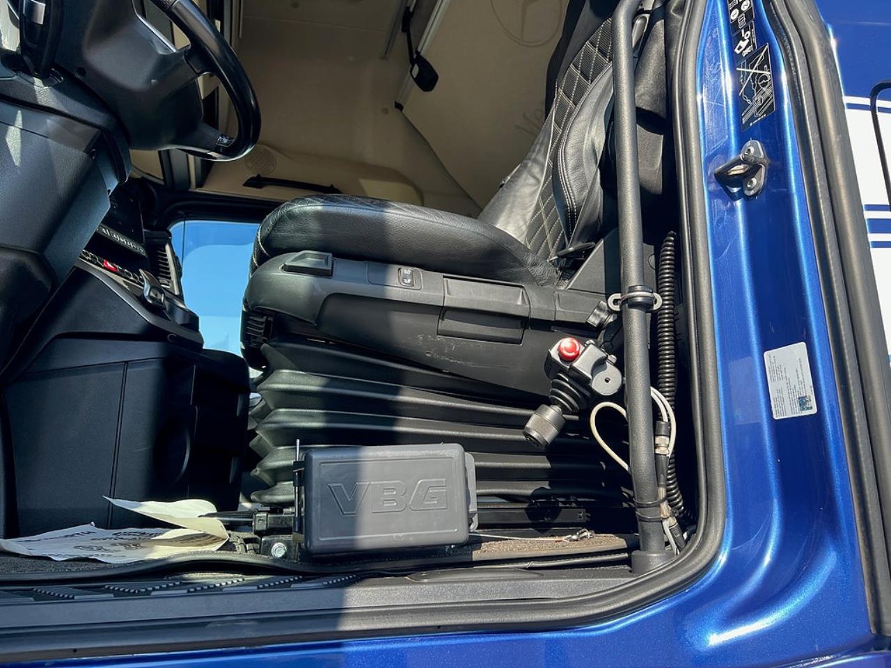 Mercedes-Benz Actros 2553 6x2*4 Lastv&auml;xlare  "Fullutrustad"  & TMA-Flak 2021 - Krok/Lastv&auml;xlare