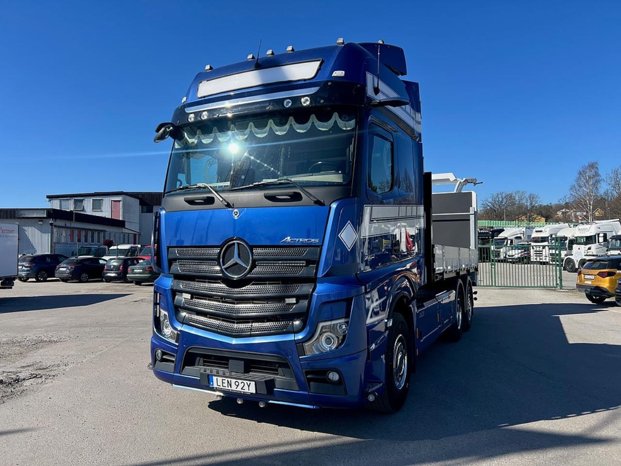 Mercedes-Benz Actros 2553 6x2*4 Lastv&auml;xlare  "Fullutrustad"  & TMA-Flak 2021 - Krok/Lastv&auml;xlare