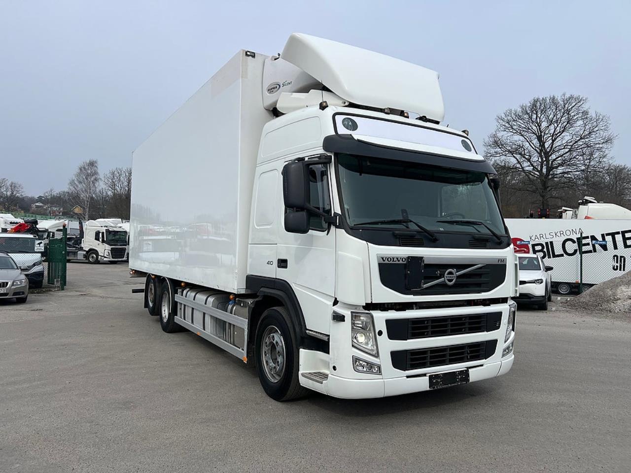 Volvo FM 410 6x2 Kyl / Frysbil, 2-Zons Korridorbil 2013 - Sk&aring;p isolerat