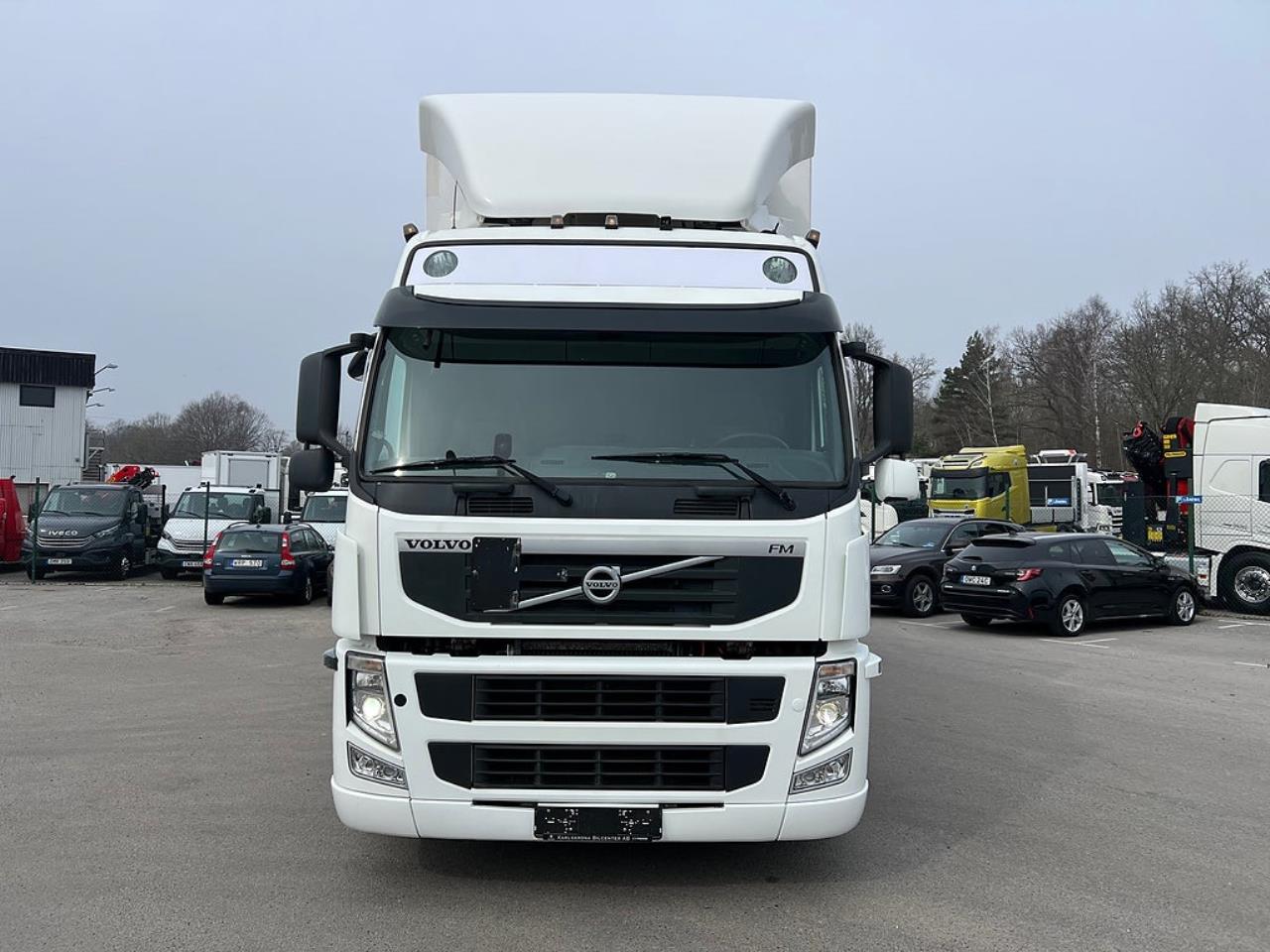 Volvo FM 410 6x2 Kyl / Frysbil, 2-Zons Korridorbil 2013 - Sk&aring;p isolerat