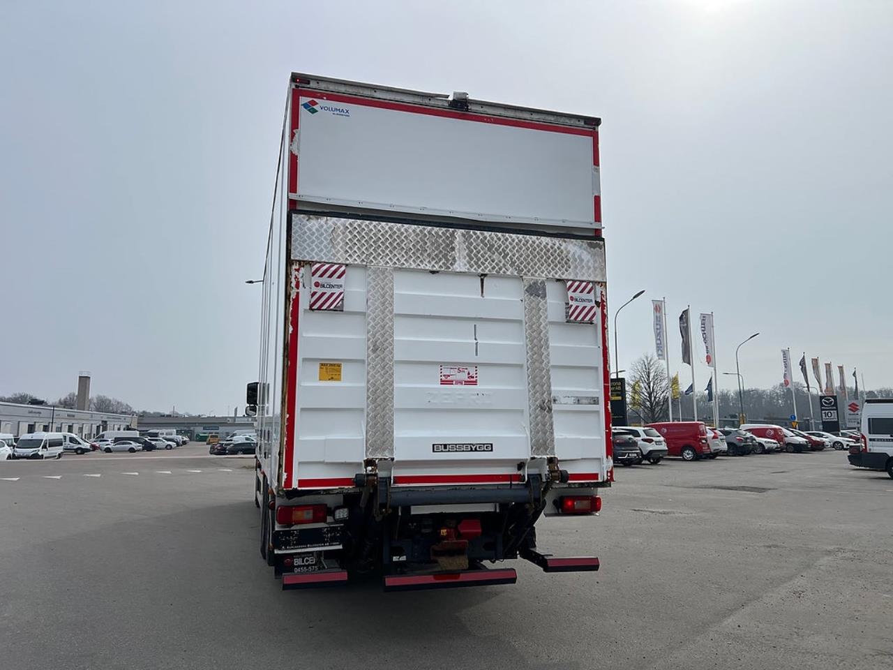 Volvo FM 410 6x2 Kyl / Frysbil, 2-Zons Korridorbil 2013 - Sk&aring;p isolerat