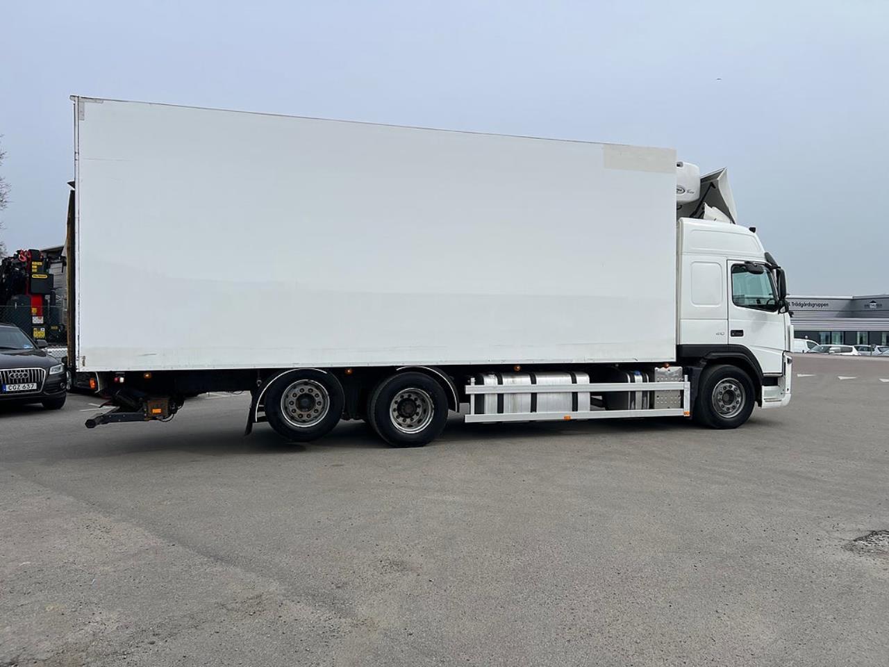 Volvo FM 410 6x2 Kyl / Frysbil, 2-Zons Korridorbil 2013 - Sk&aring;p isolerat