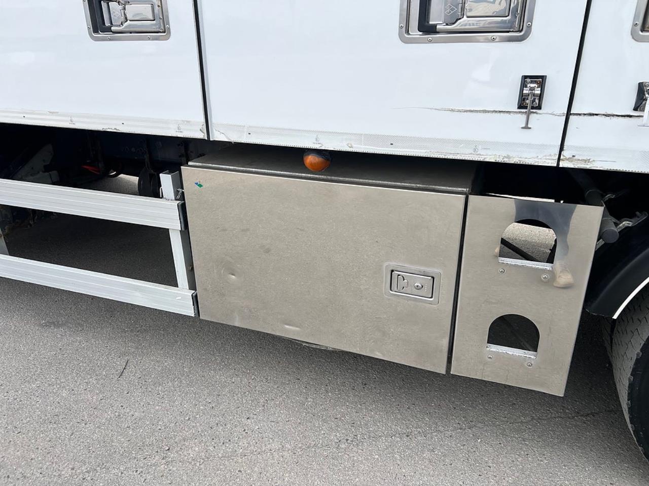 Volvo FM 410 6x2 Kyl / Frysbil, 2-Zons Korridorbil 2013 - Sk&aring;p isolerat