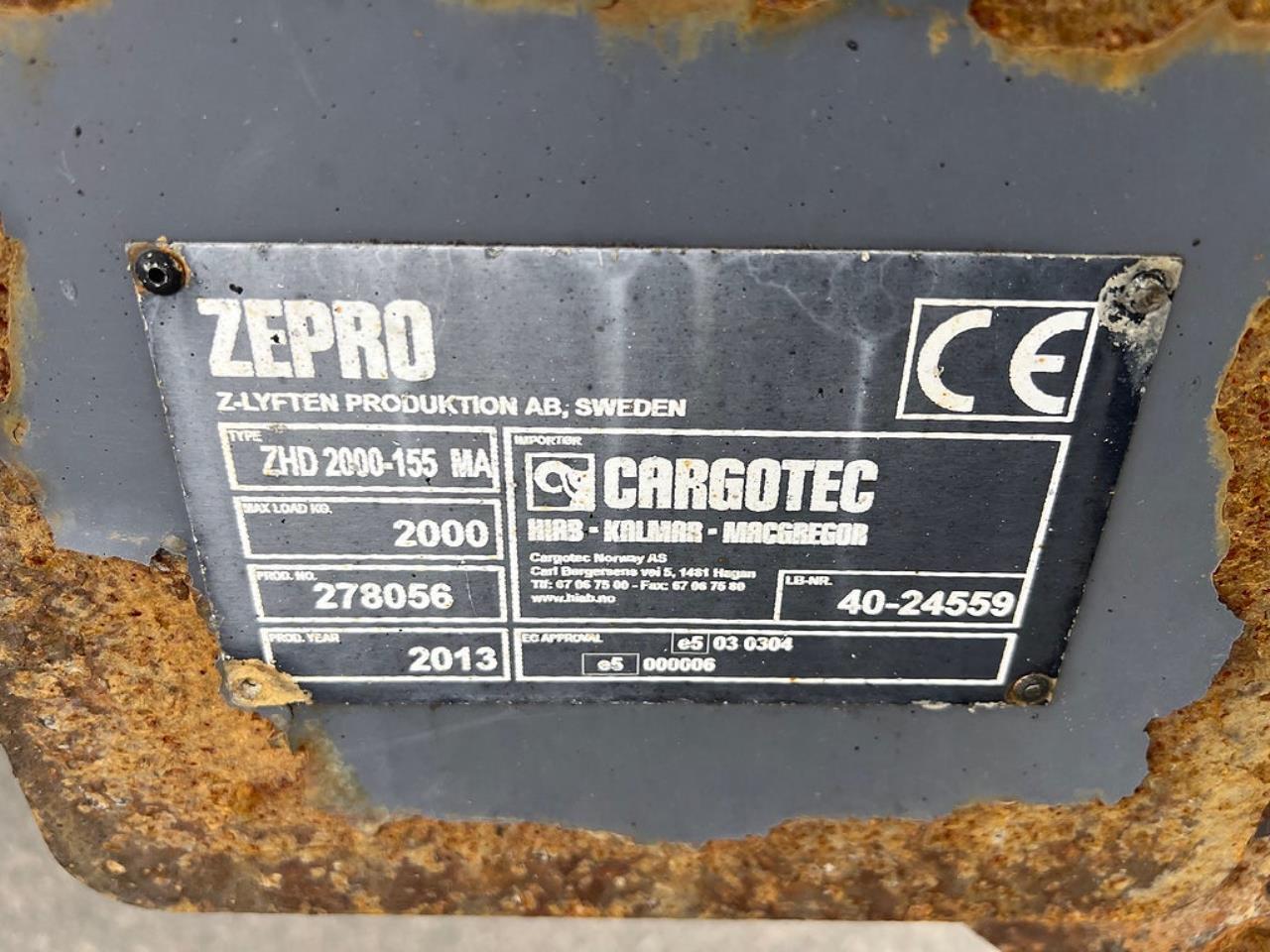 Volvo FM 410 6x2 Kyl / Frysbil, 2-Zons Korridorbil 2013 - Sk&aring;p isolerat