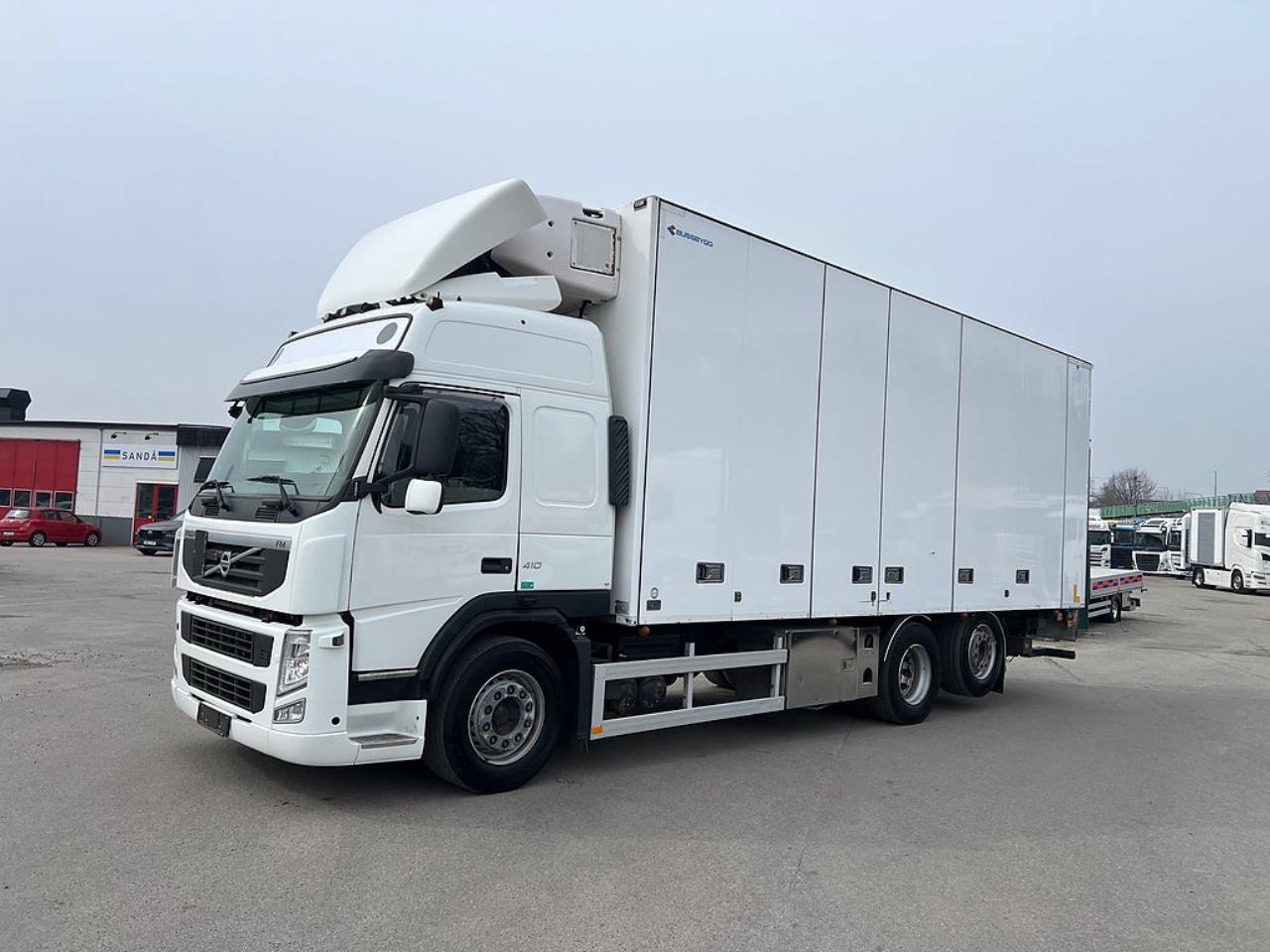 Volvo FM 410 6x2 Kyl / Frysbil, 2-Zons Korridorbil 2013 - Sk&aring;p isolerat