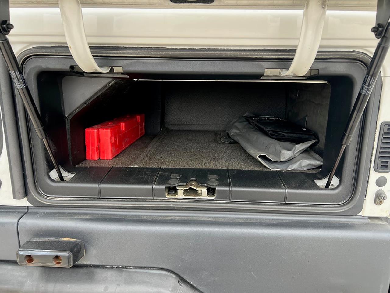 Volvo FM 410 6x2 Kyl / Frysbil, 2-Zons Korridorbil 2013 - Sk&aring;p isolerat